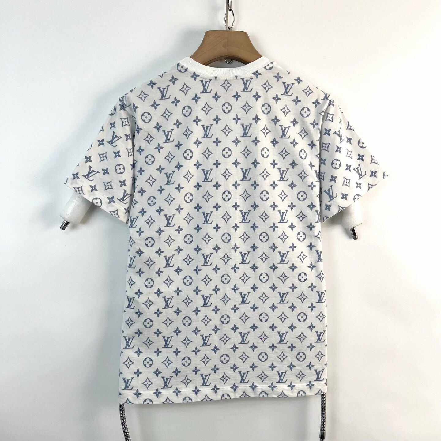 Louis Vuitton Louis Vuitton Monogram Chain Neck Short Sleeve Size S / US 4 / IT 40 - 2 Thumbnail