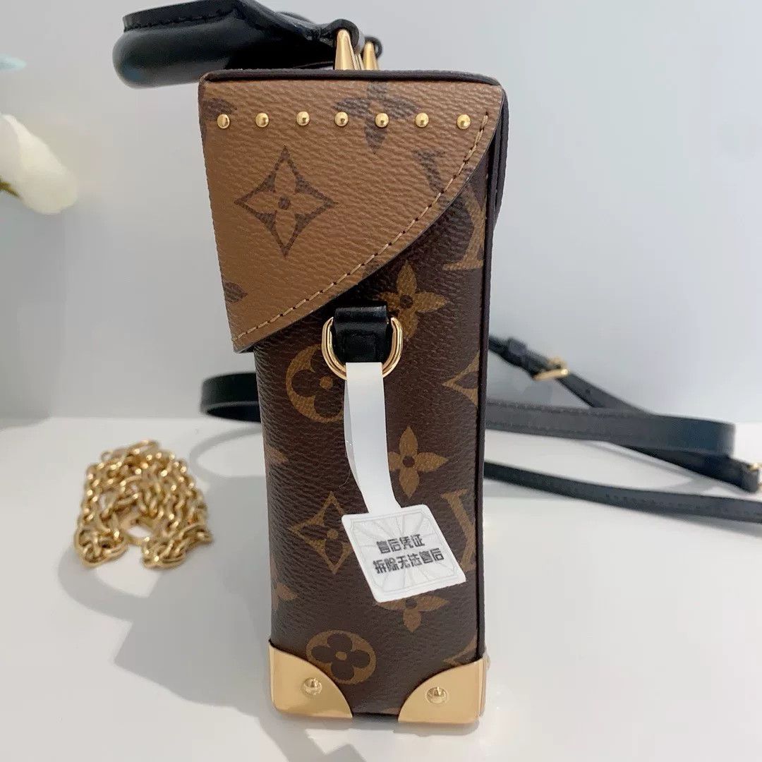 Louis Vuitton Pre-loved Bag Very good condition Size ONE SIZE - 4 Thumbnail