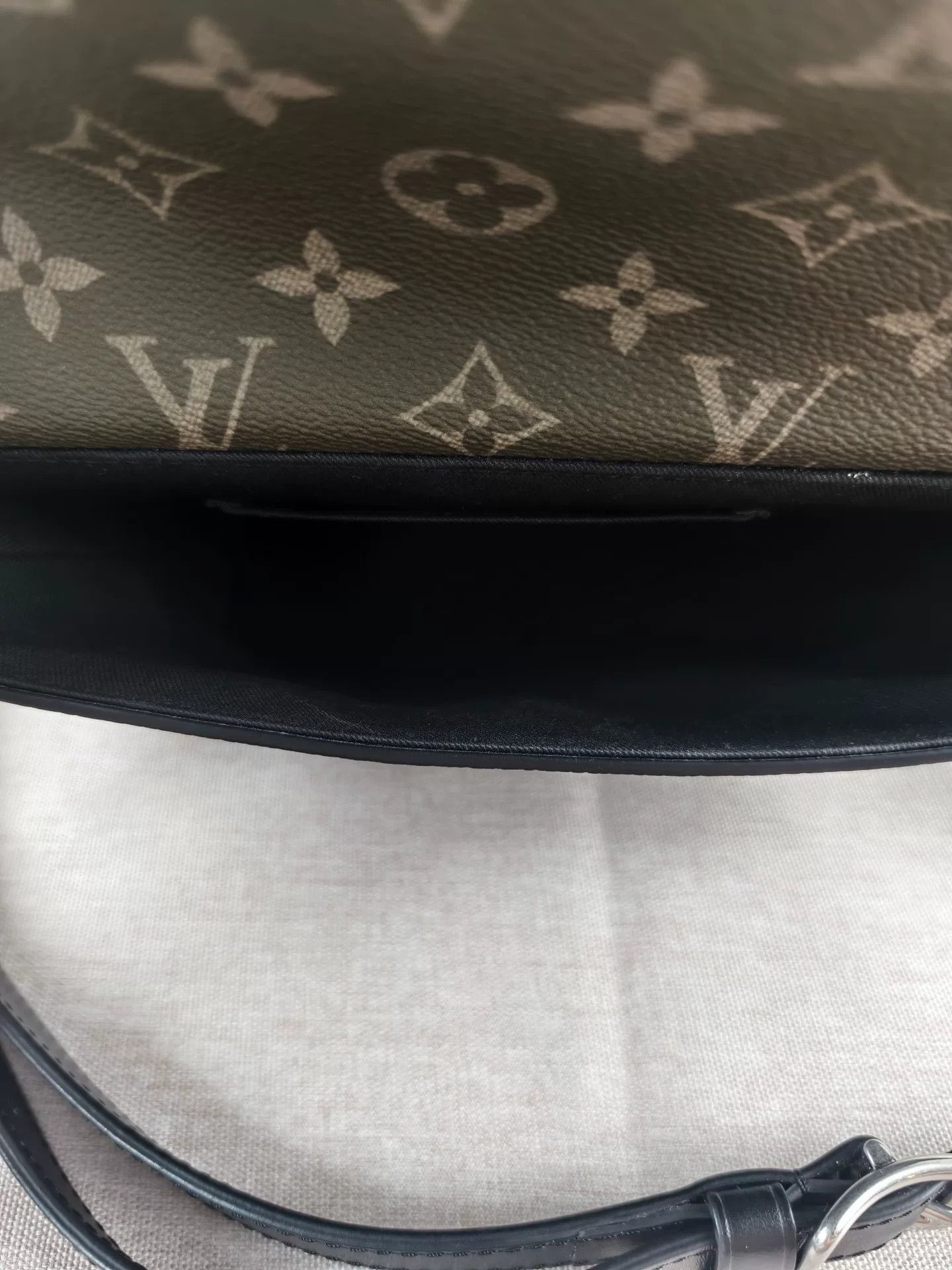 Louis Vuitton Pre-loved Bag Very good condition Size ONE SIZE - 6 Thumbnail