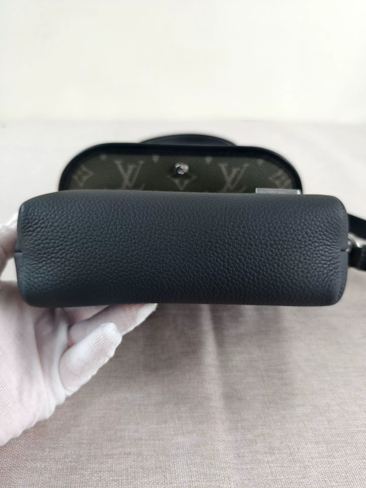 Louis Vuitton Pre-loved Bag Very good condition Size ONE SIZE - 2 Thumbnail