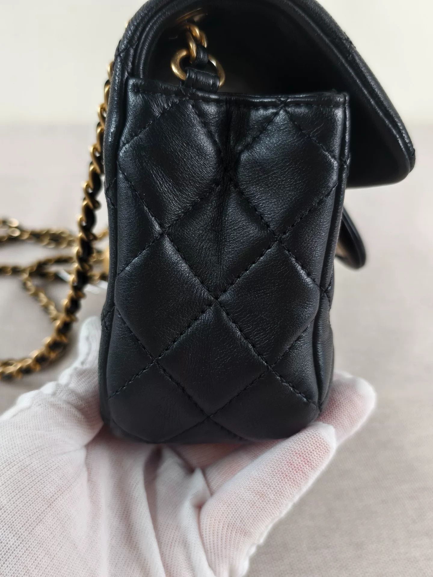 Chanel Pre-loved Bag Very good condition Size ONE SIZE - 6 Thumbnail