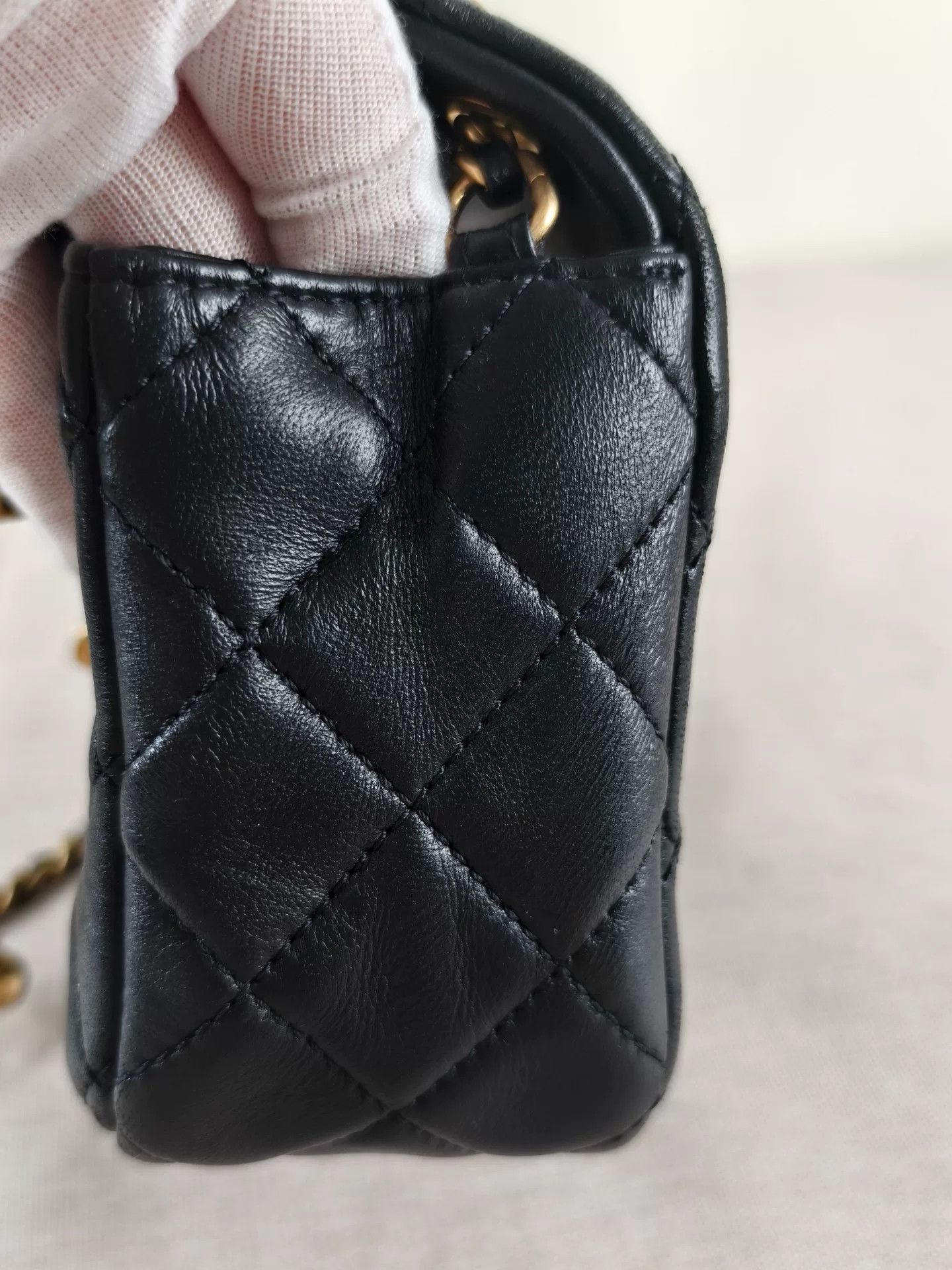 Chanel Pre-loved Bag Very good condition Size ONE SIZE - 4 Thumbnail