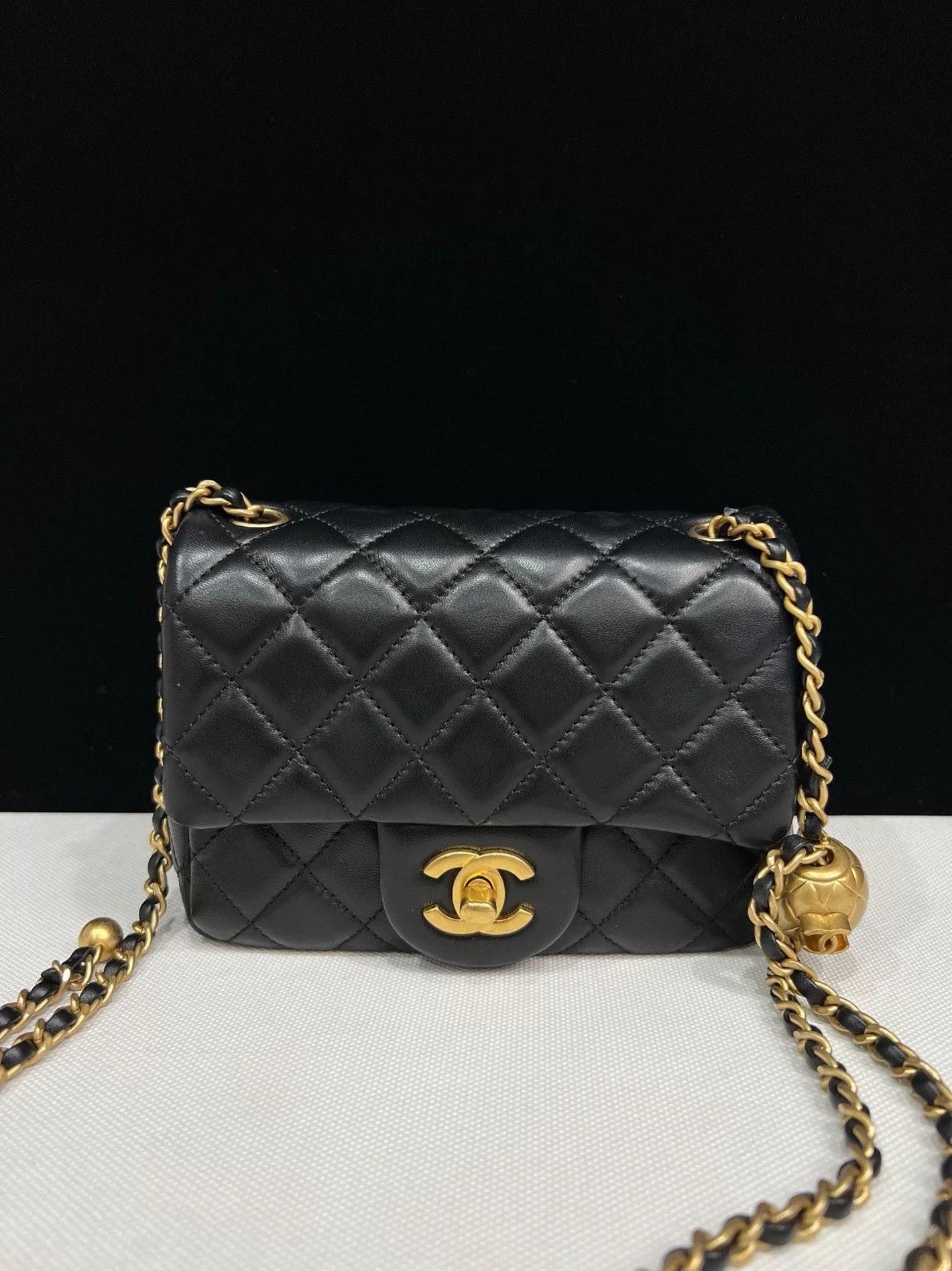 Chanel Pre-loved Bag Very good condition Size ONE SIZE - 2 Thumbnail