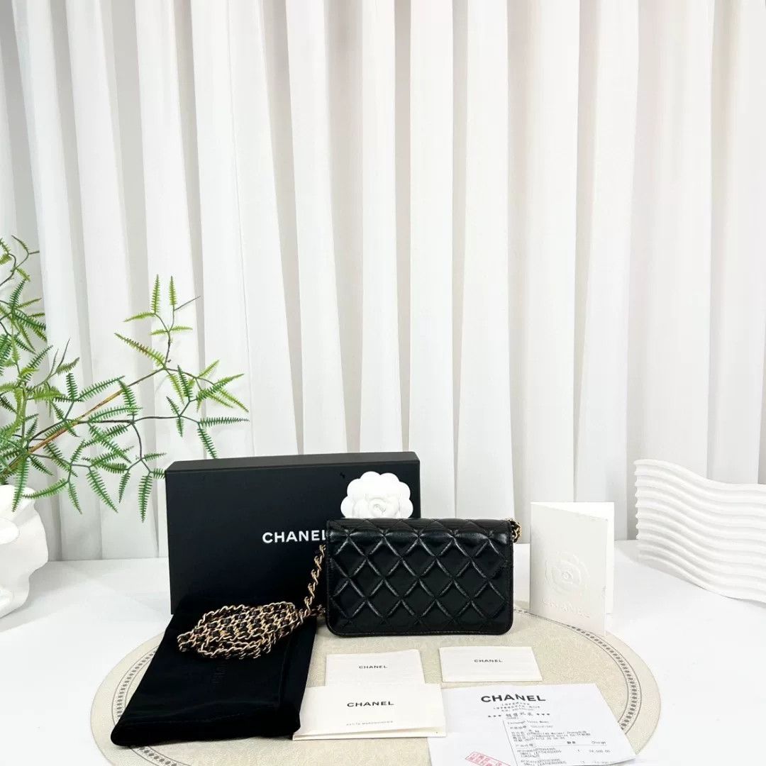 Chanel Pre-loved Bag Very good condition Size ONE SIZE - 2 Thumbnail