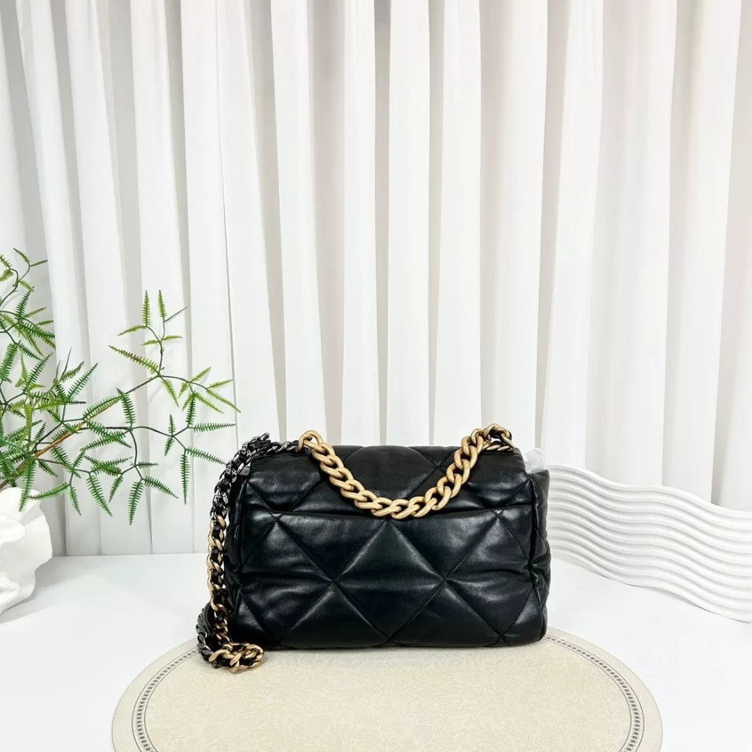 Chanel Pre-loved Bag Very good condition Size ONE SIZE - 2 Thumbnail