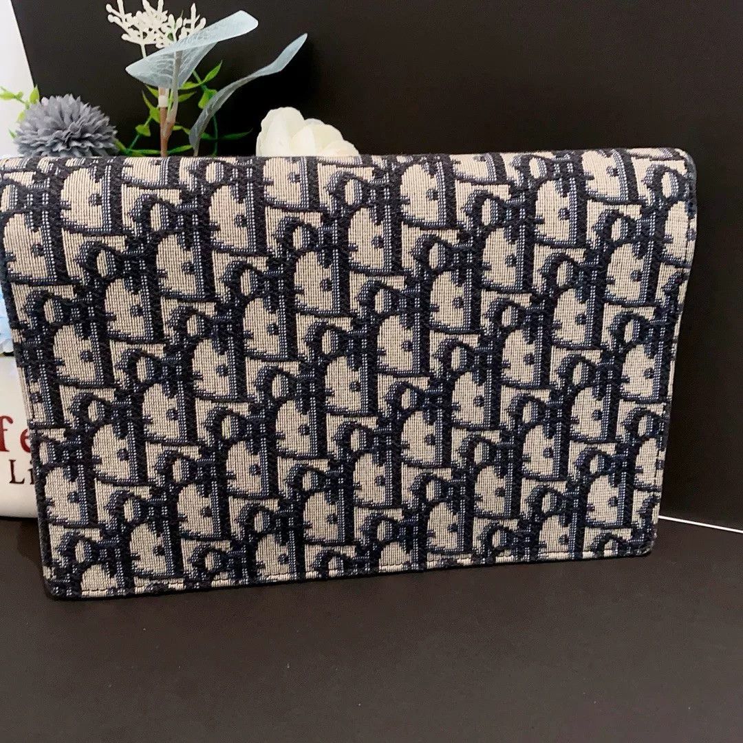 Dior Pre-loved Bag Very good condition Size ONE SIZE - 4 Thumbnail