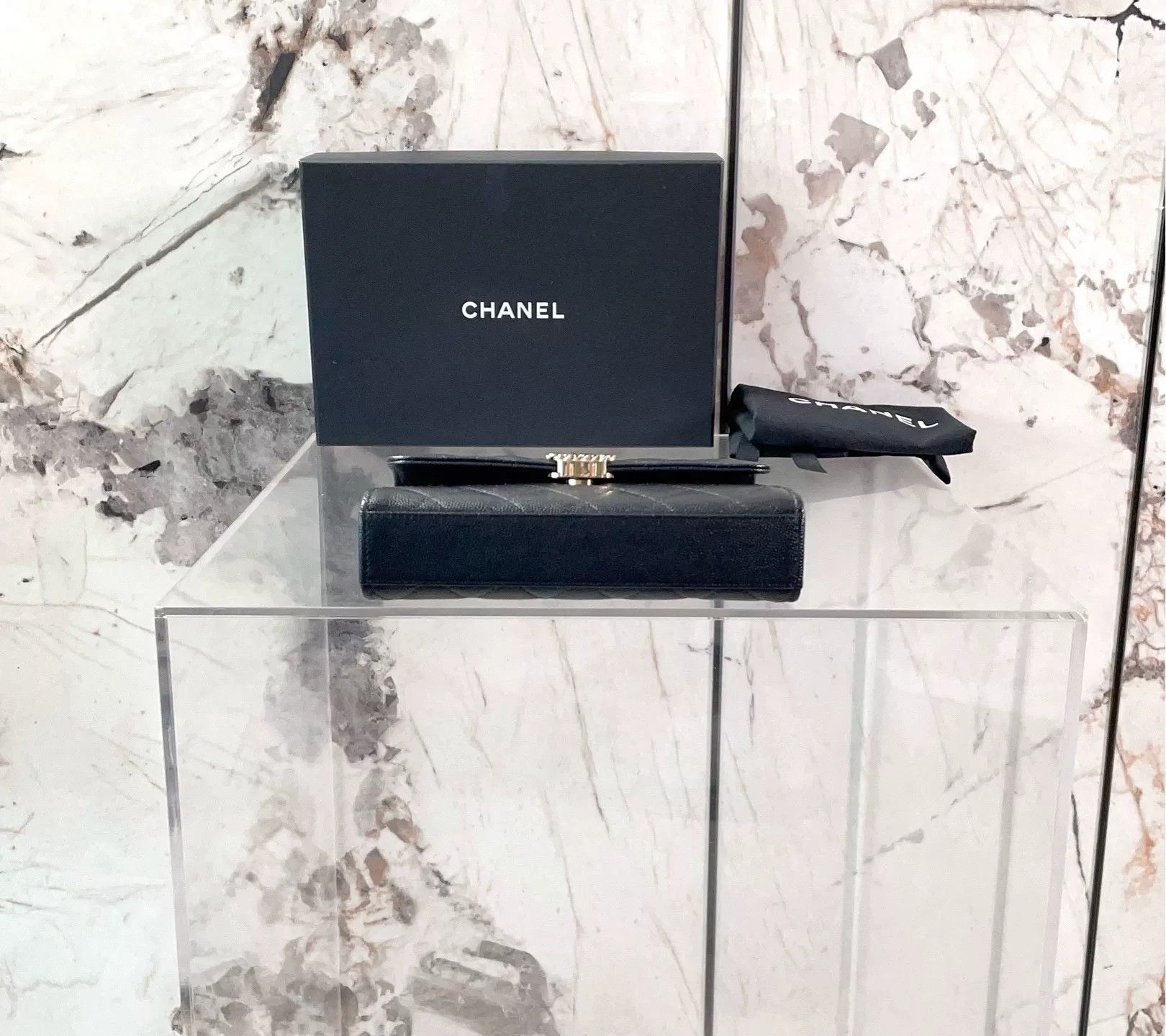 Chanel Pre-loved Bag Very good condition Size ONE SIZE - 4 Thumbnail