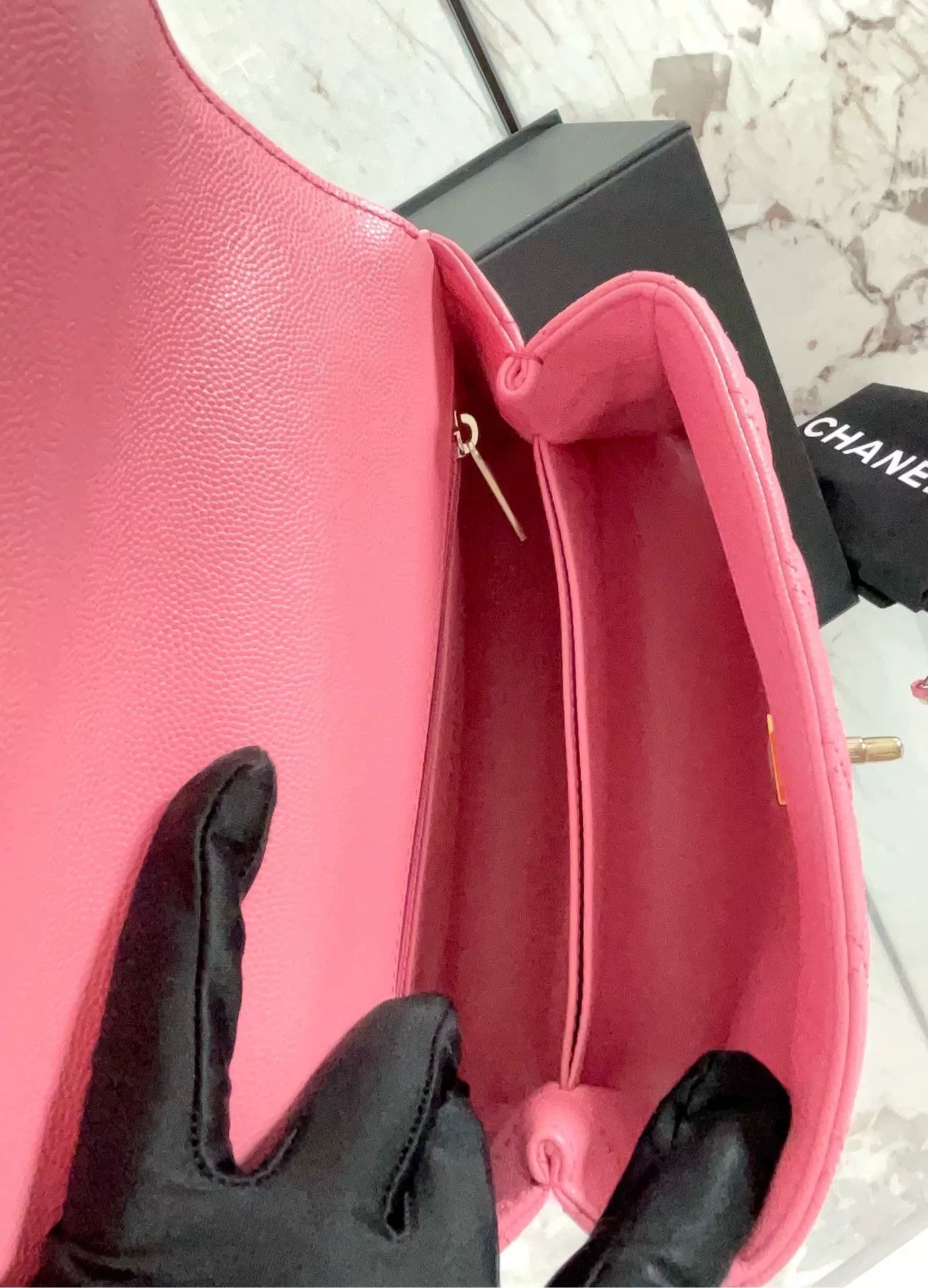 Chanel Pre-loved Bag Very good condition Size ONE SIZE - 9 Thumbnail