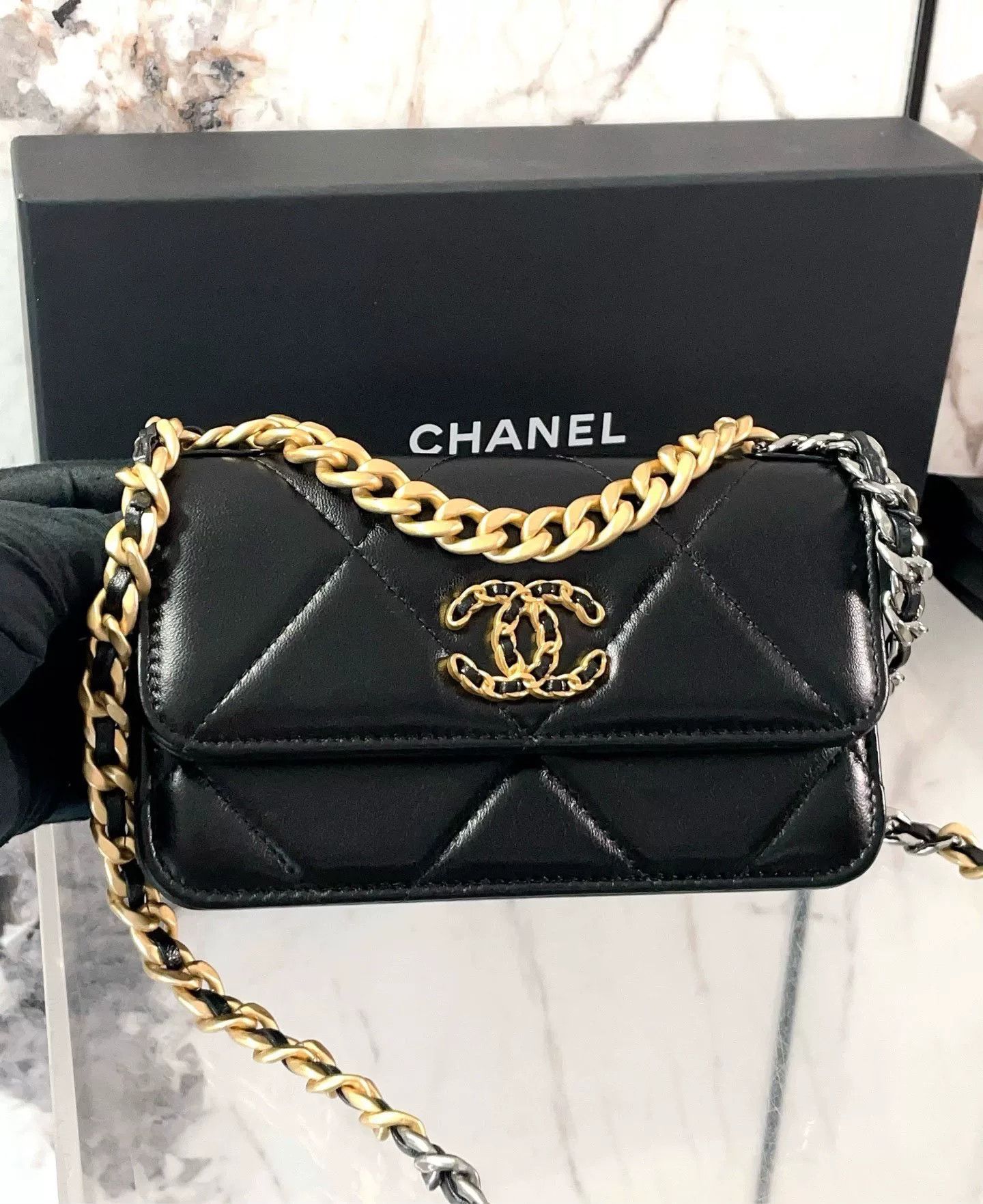 Chanel Pre-loved Bag Very good condition Size ONE SIZE - 7 Thumbnail