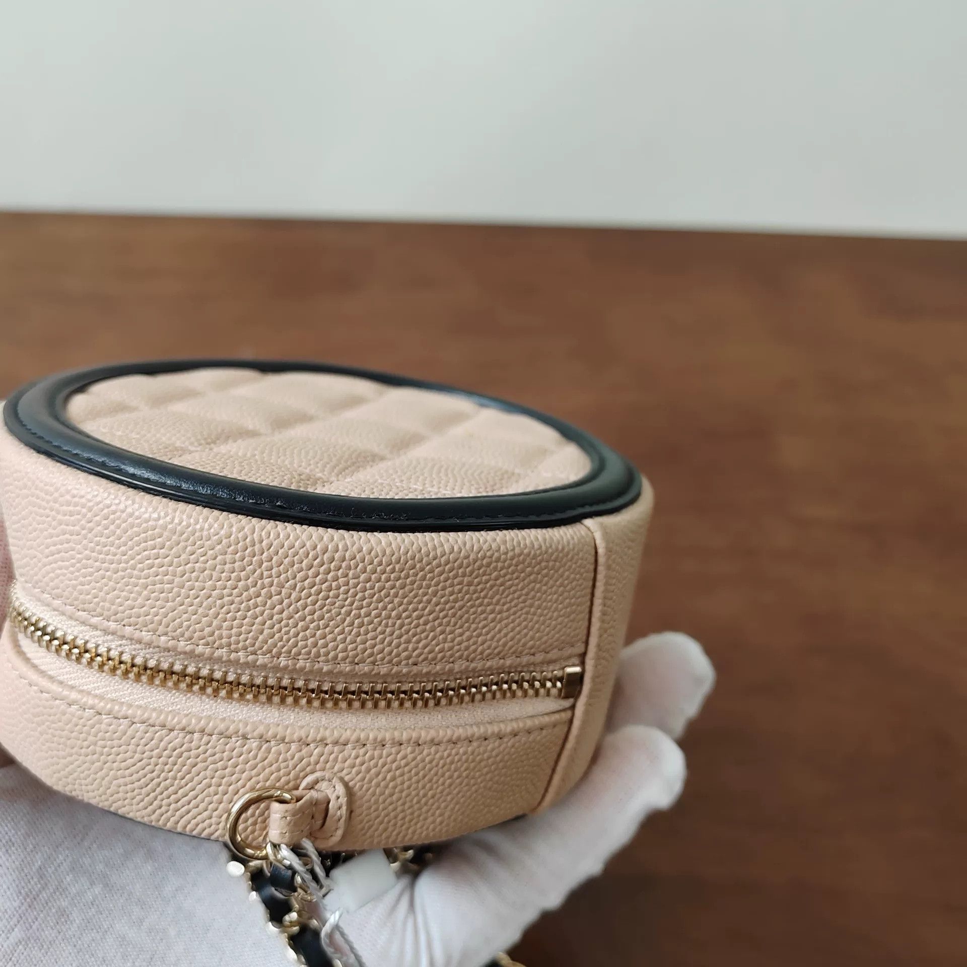 Chanel Pre-loved Bag Very good condition Size ONE SIZE - 8 Thumbnail