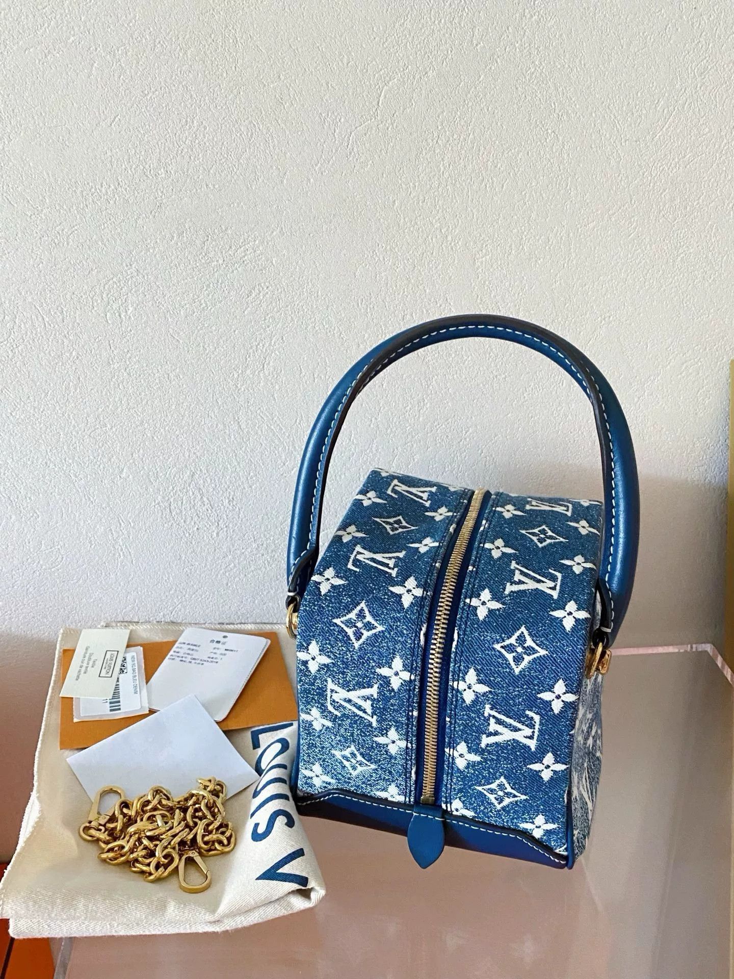 Louis Vuitton Pre-loved Bag Very good condition Size ONE SIZE - 5 Thumbnail