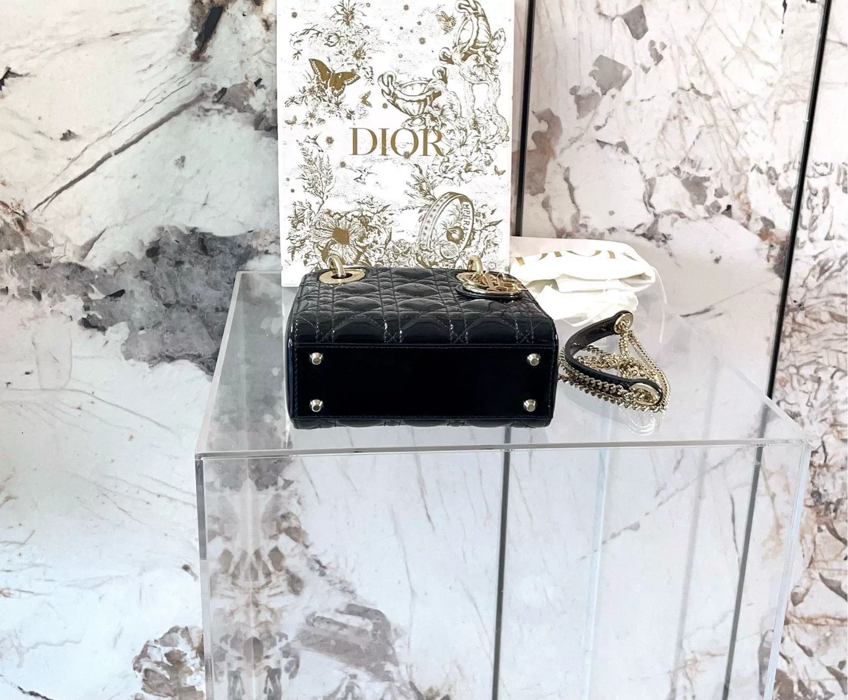 Dior Pre-loved Bag Very good condition Size ONE SIZE - 4 Thumbnail