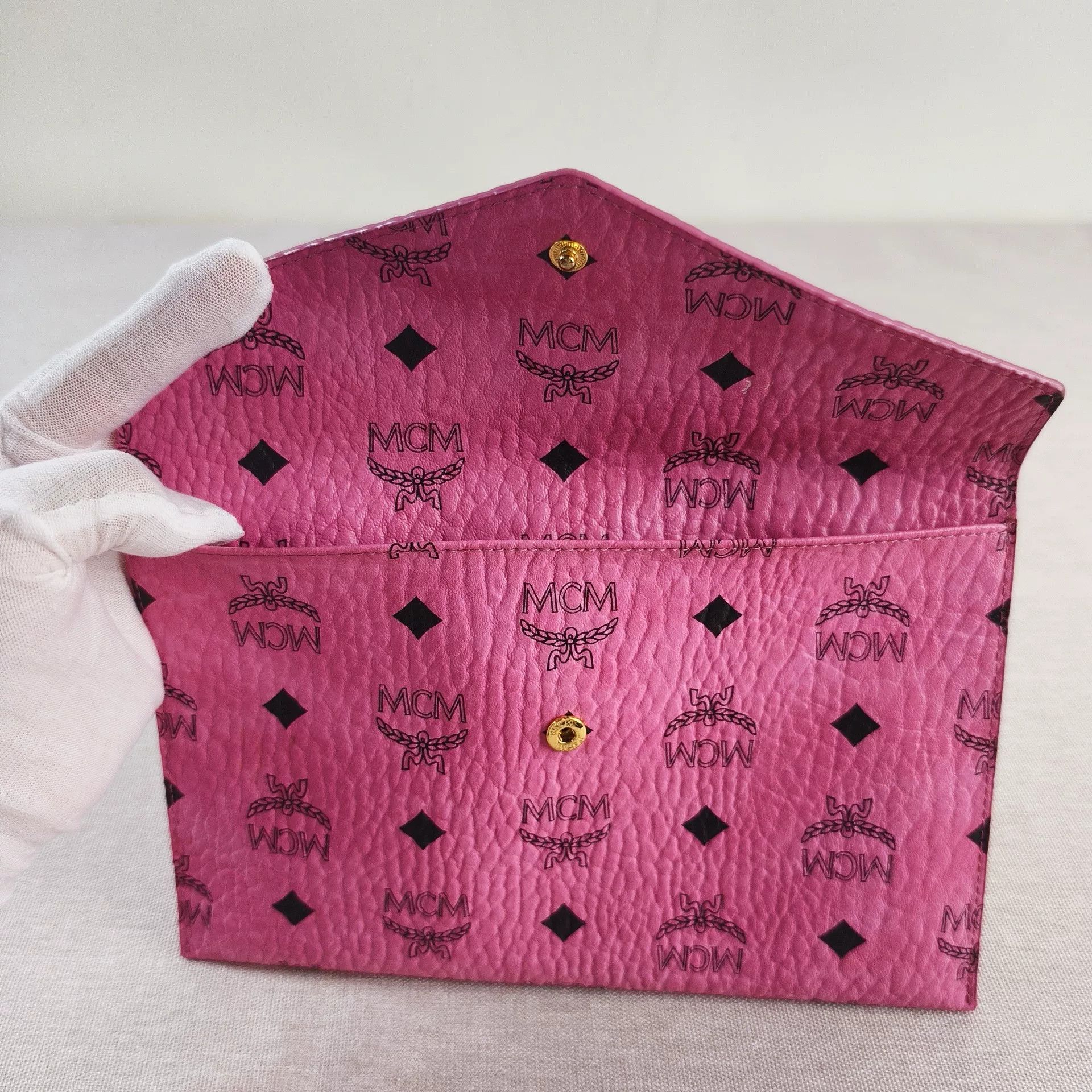 MCM Pre-loved Bag Very good condition Size ONE SIZE - 6 Thumbnail
