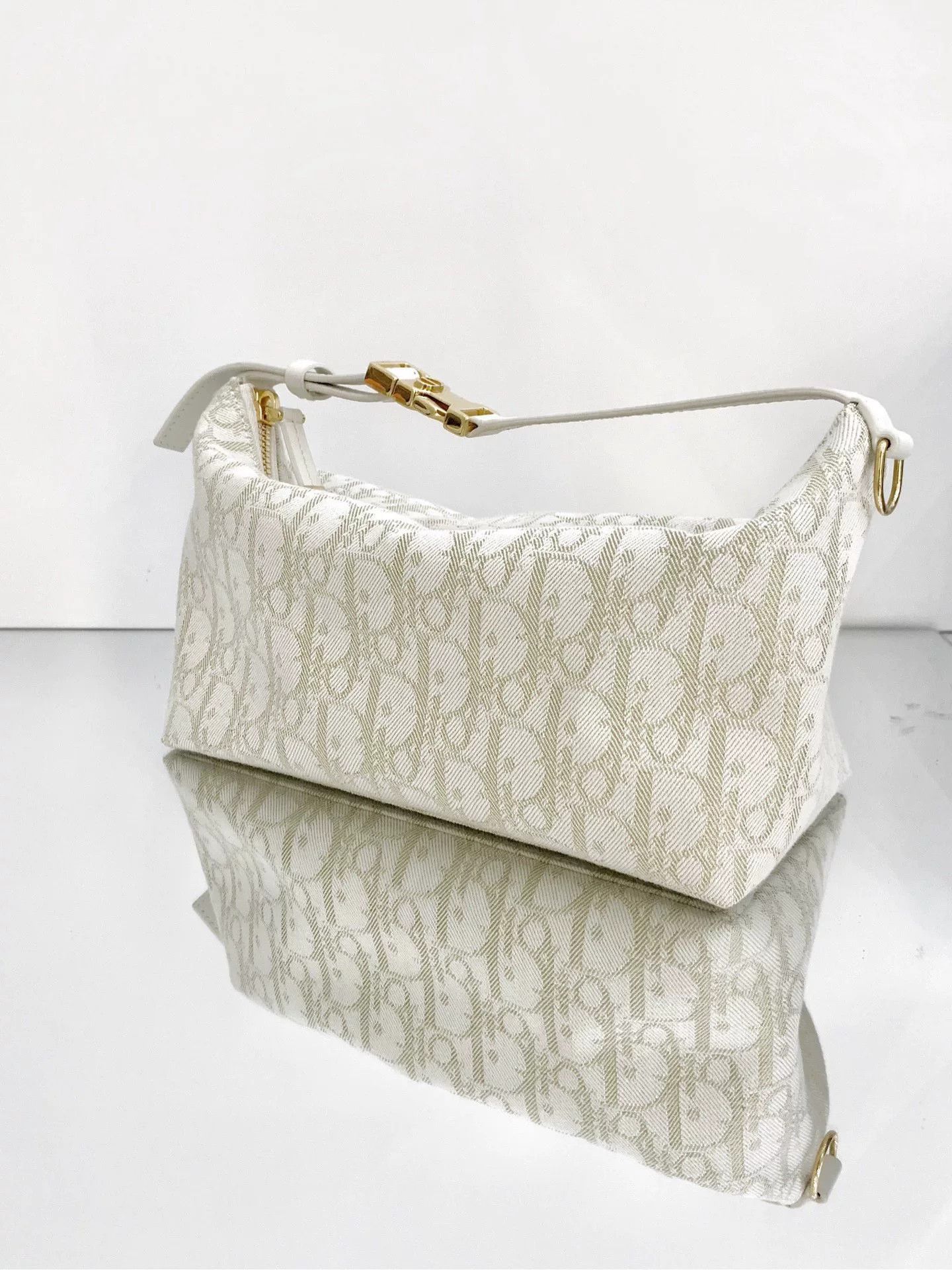 Dior Pre-loved Bag Very good condition Size ONE SIZE - 5 Thumbnail