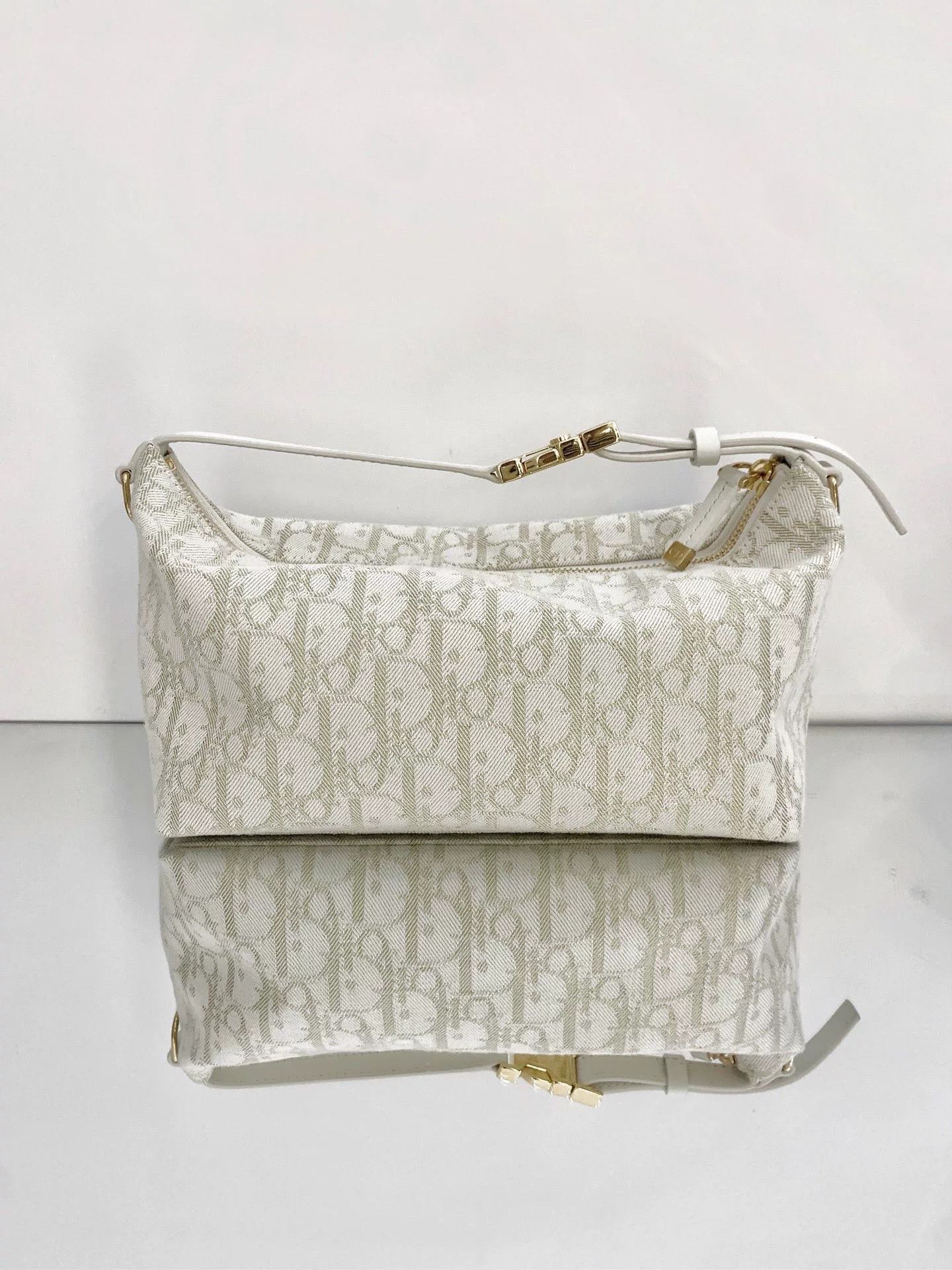 Dior Pre-loved Bag Very good condition Size ONE SIZE - 2 Thumbnail
