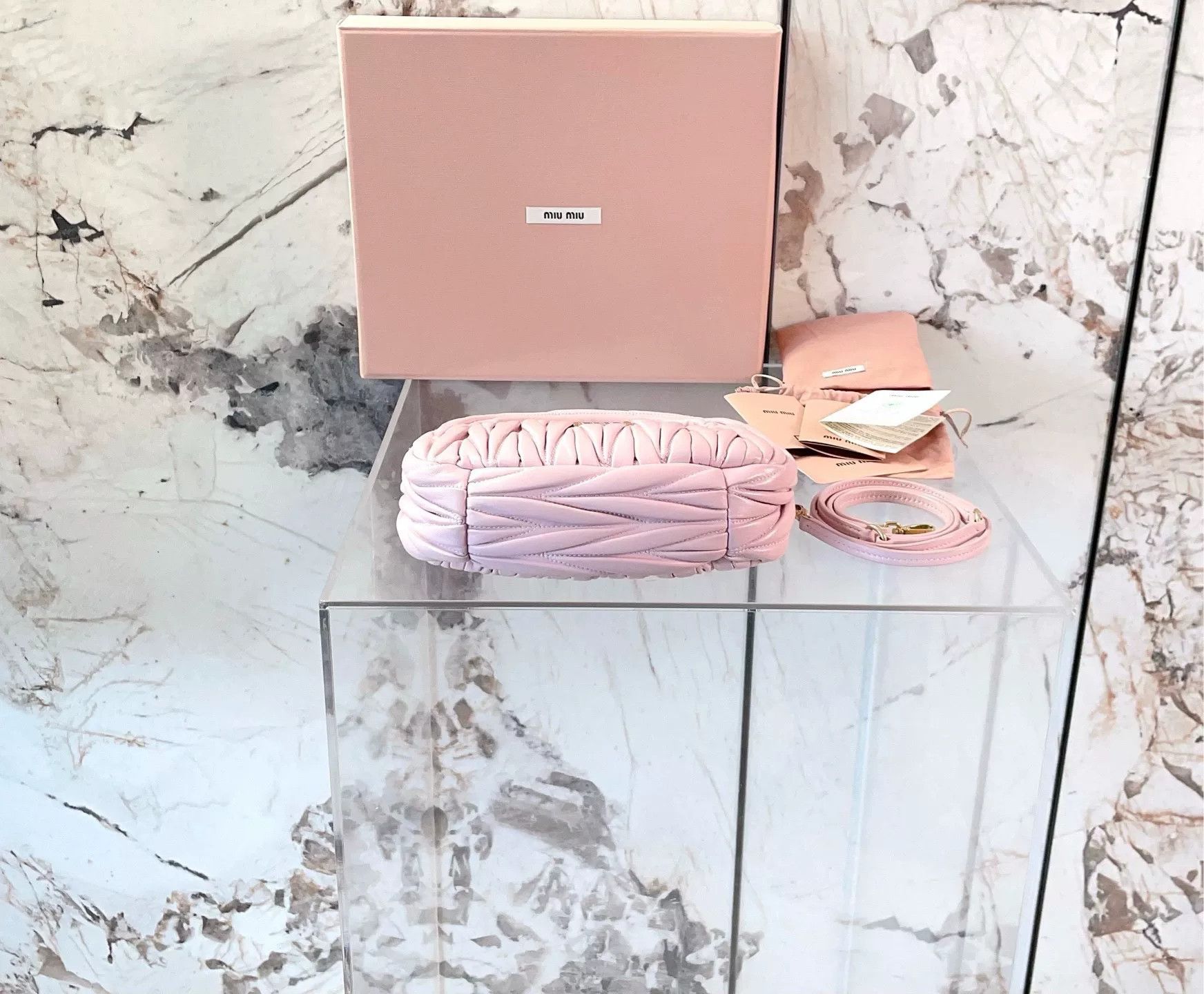 Miu Miu Pre-loved Bag Very good condition Size ONE SIZE - 4 Thumbnail