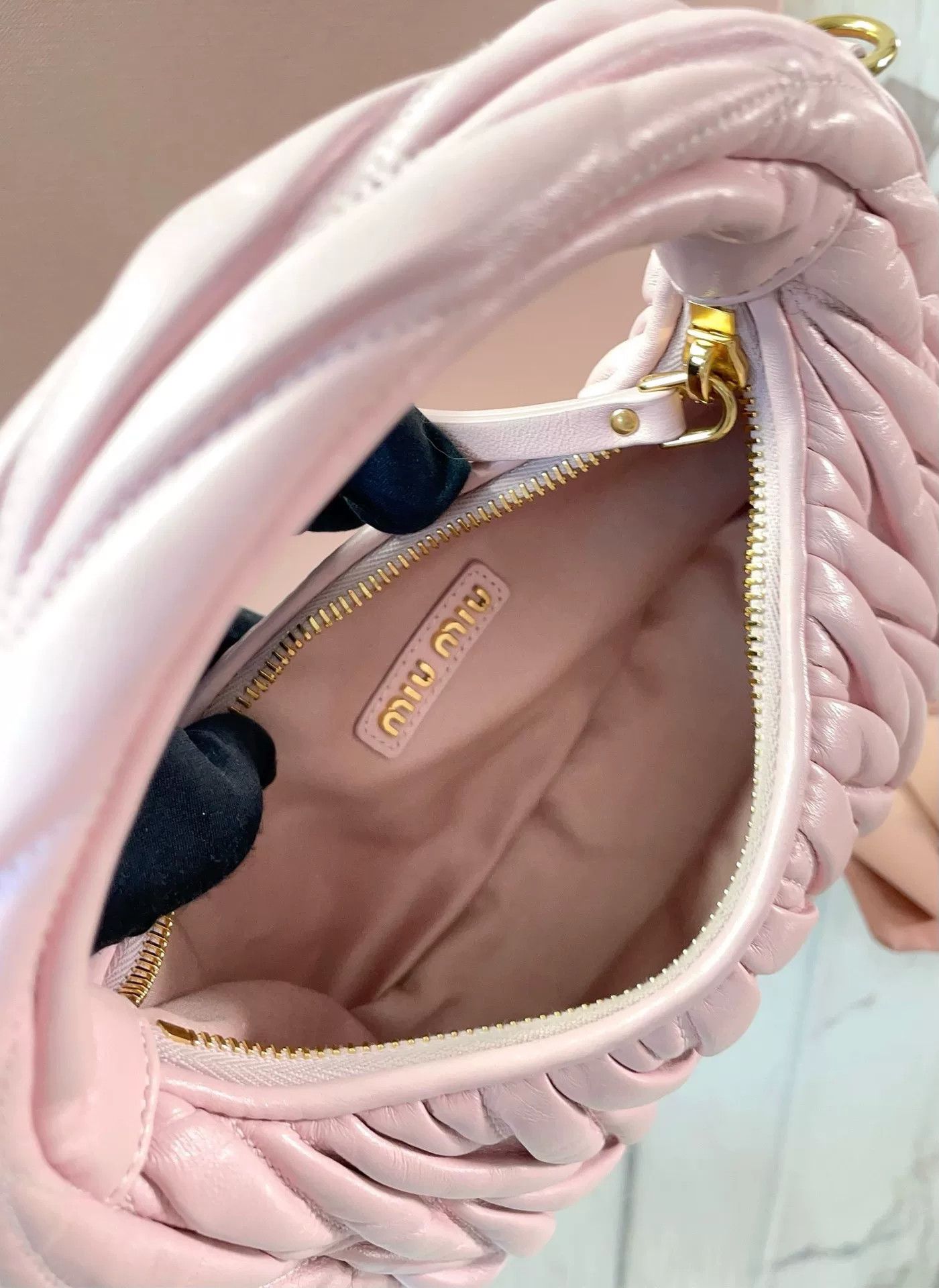 Miu Miu Pre-loved Bag Very good condition Size ONE SIZE - 9 Thumbnail