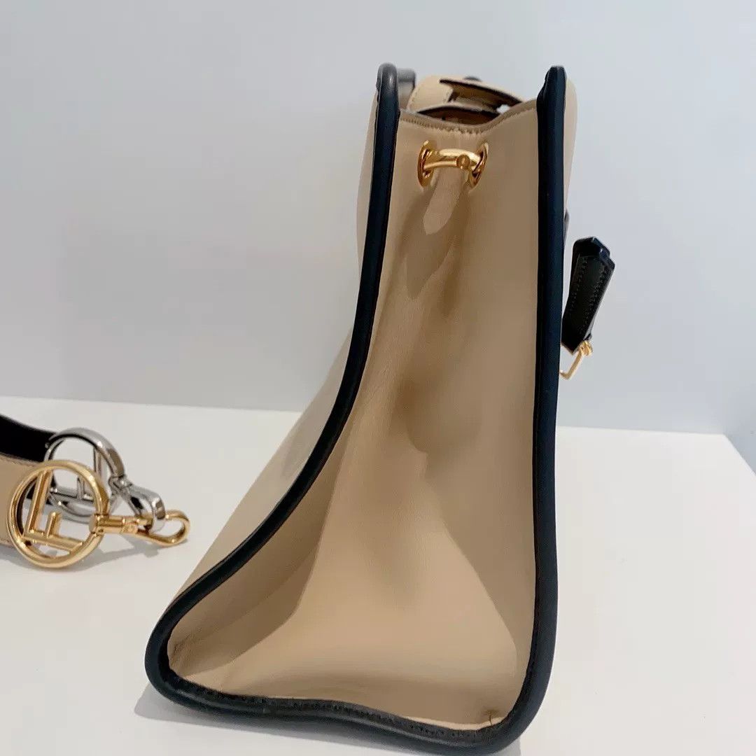 Fendi Pre-loved Bag Very good condition Size ONE SIZE - 5 Thumbnail