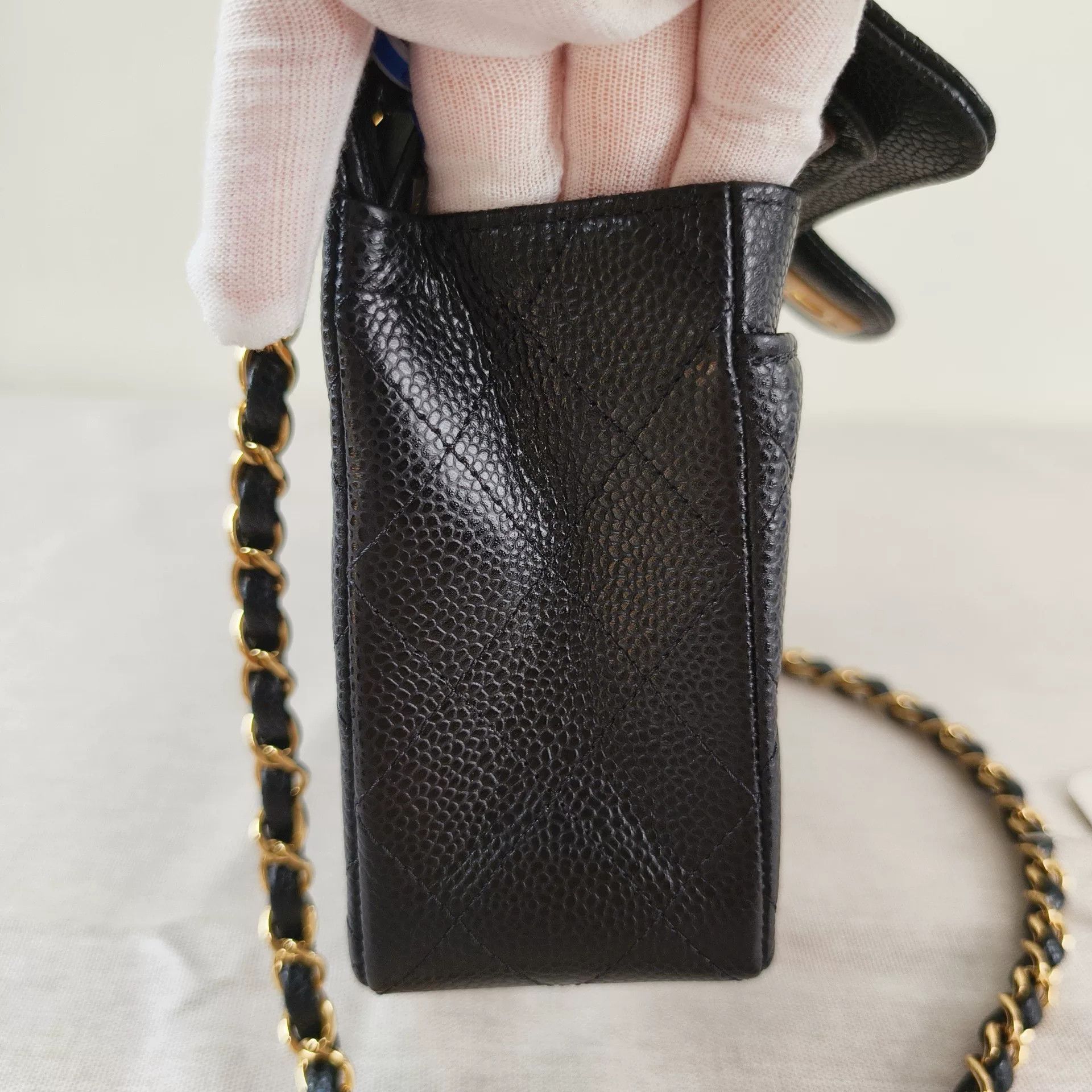 Chanel Pre-loved Bag Very good condition Size ONE SIZE - 8 Thumbnail