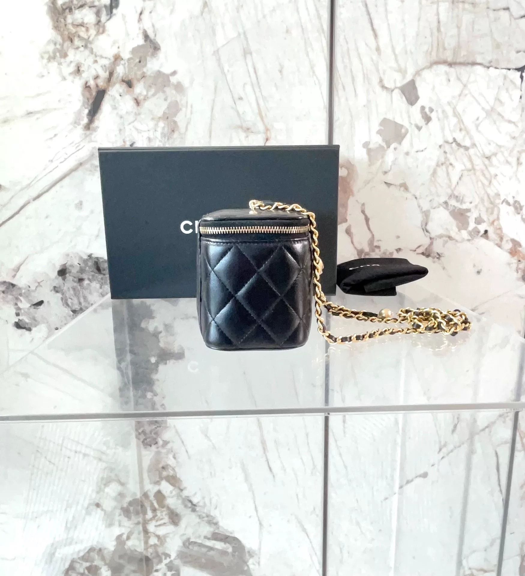 Chanel Pre-loved Bag Very good condition Size ONE SIZE - 3 Thumbnail