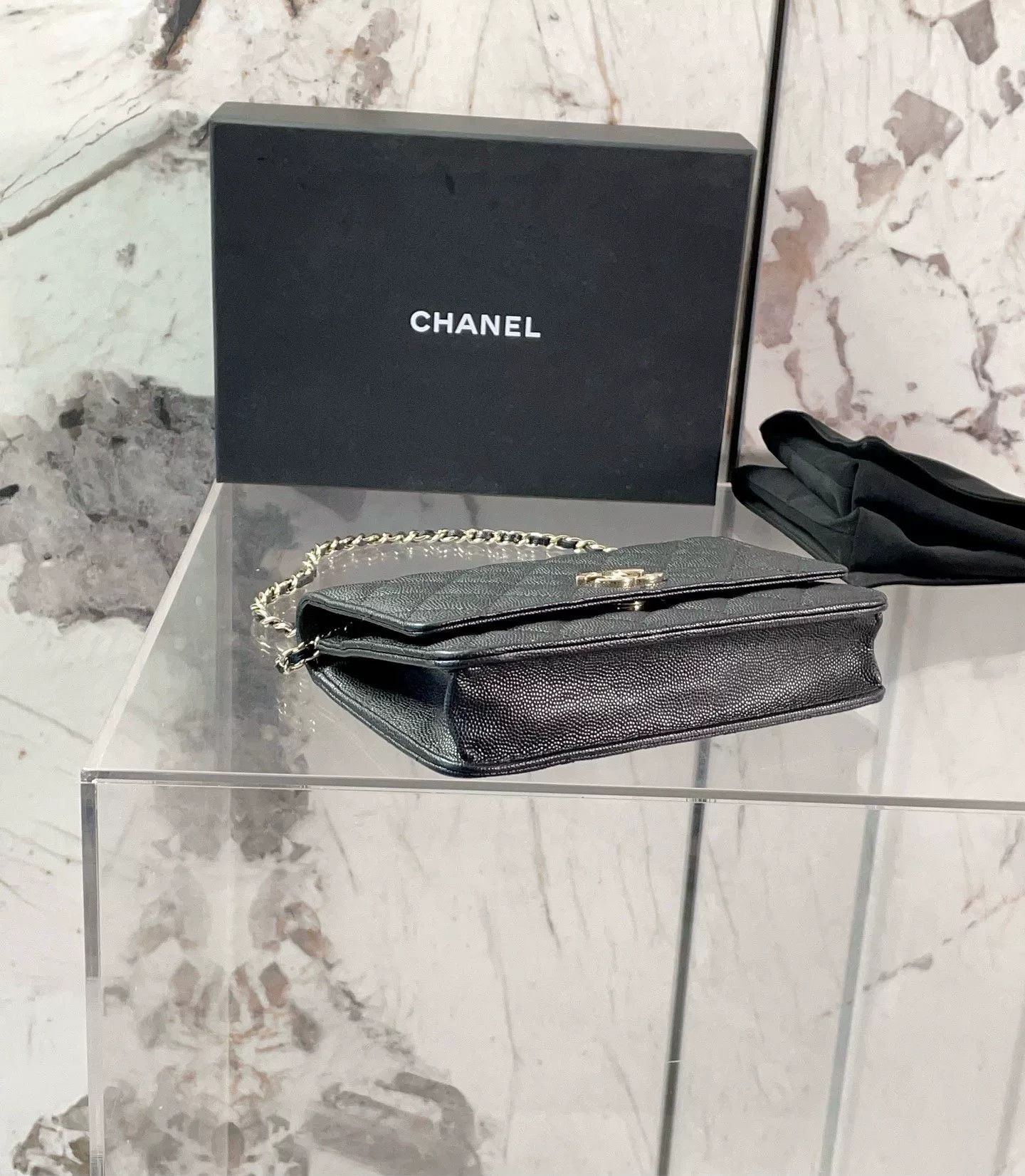 Chanel Pre-loved Bag Very good condition Size ONE SIZE - 5 Thumbnail
