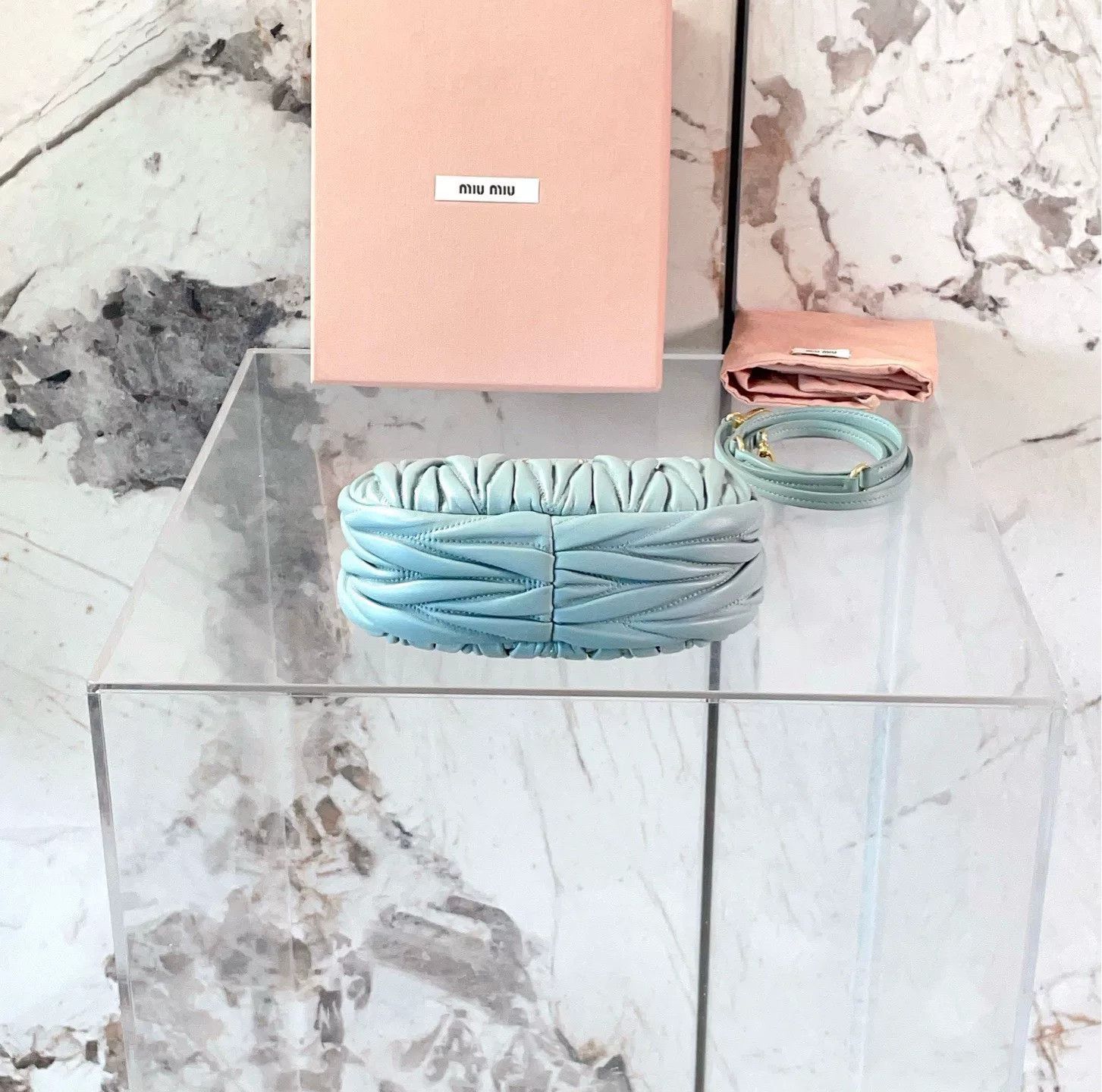Miu Miu Pre-loved Bag Very good condition Size ONE SIZE - 4 Thumbnail