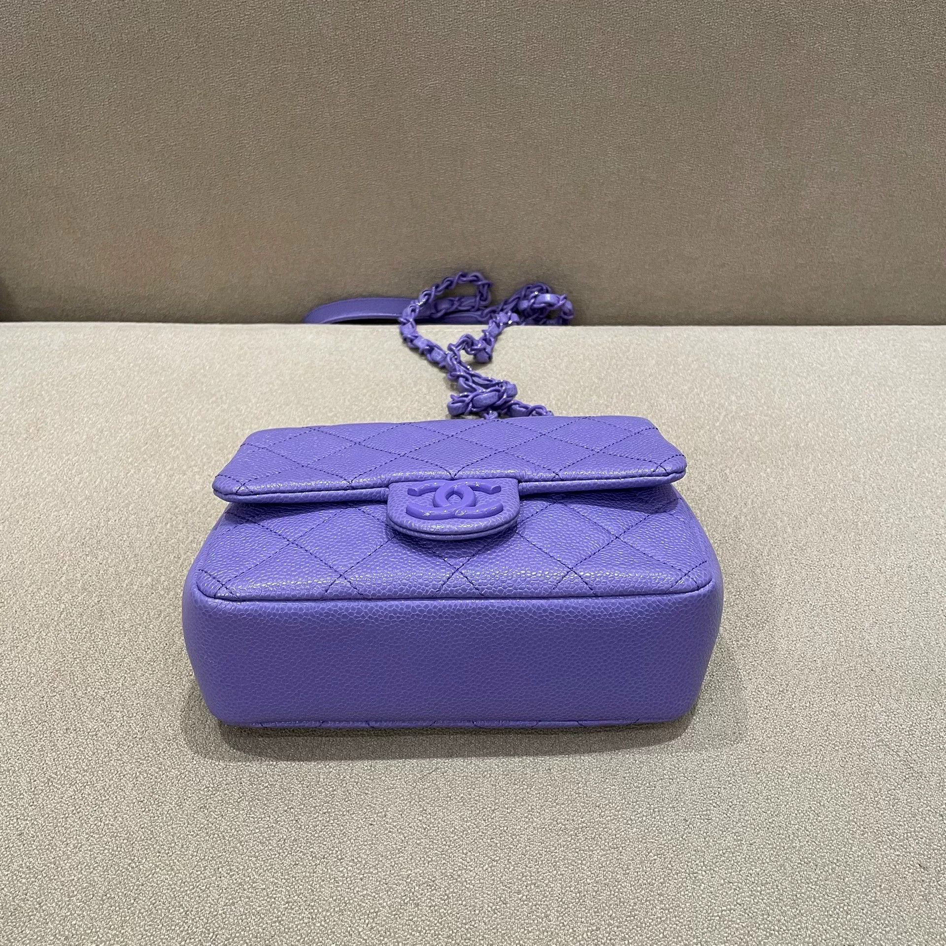 Chanel Pre-loved Bag Very good condition Size ONE SIZE - 6 Thumbnail