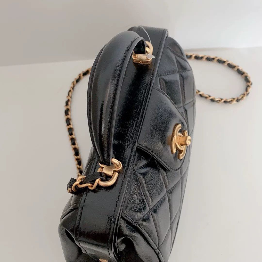 Chanel Pre-loved Bag Very good condition Size ONE SIZE - 7 Thumbnail