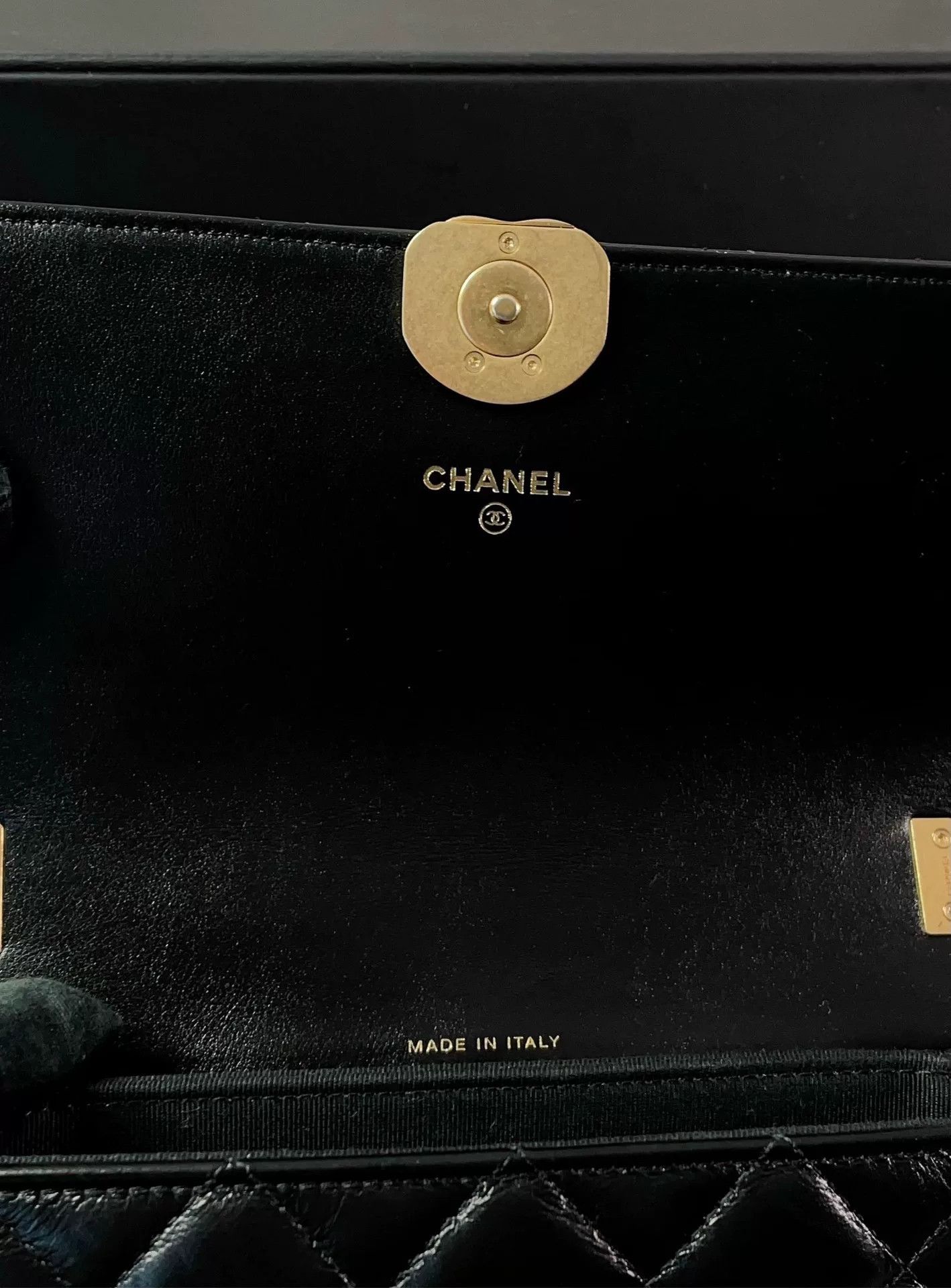 Chanel Pre-loved Bag Very good condition Size ONE SIZE - 8 Thumbnail