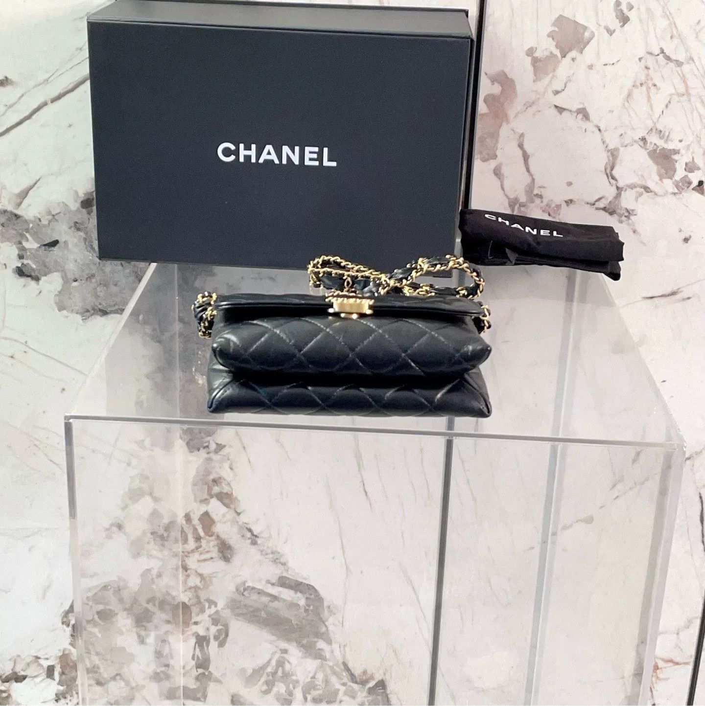 Chanel Pre-loved Bag Very good condition Size ONE SIZE - 4 Thumbnail