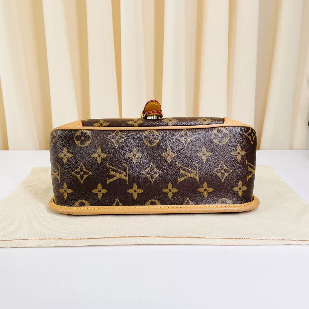 Louis Vuitton Pre-loved Bag Very good condition Size ONE SIZE - 2 Thumbnail