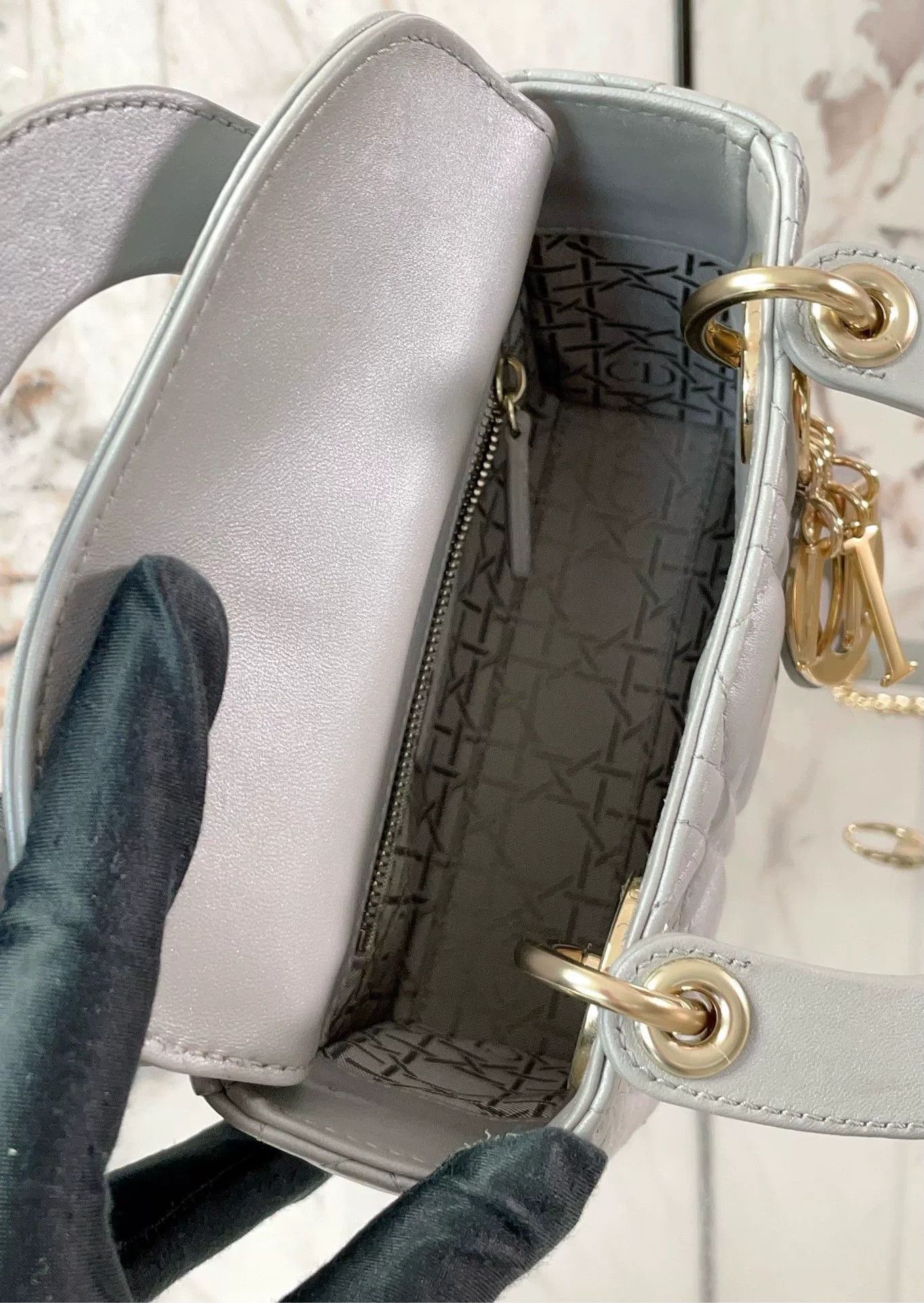 Dior Pre-loved Bag Very good condition Size ONE SIZE - 9 Thumbnail
