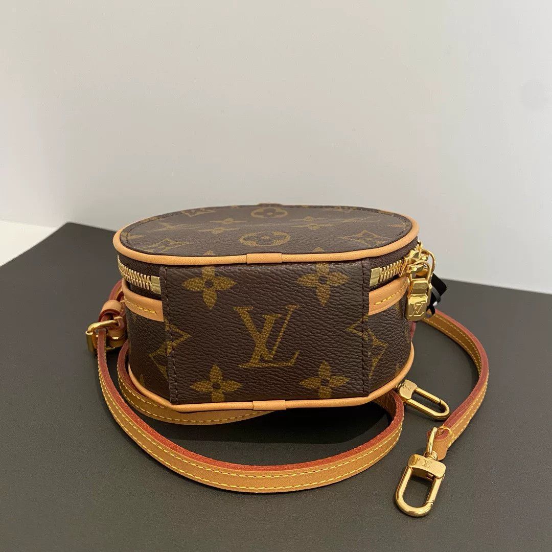 Louis Vuitton Pre-loved Bag Very good condition Size ONE SIZE - 3 Thumbnail