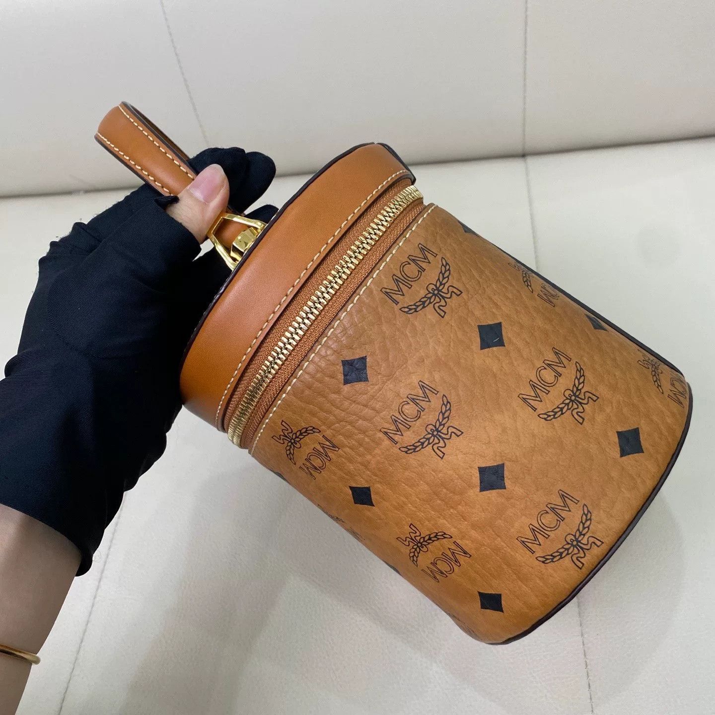 MCM Pre-loved Bag Very good condition Size ONE SIZE - 2 Thumbnail