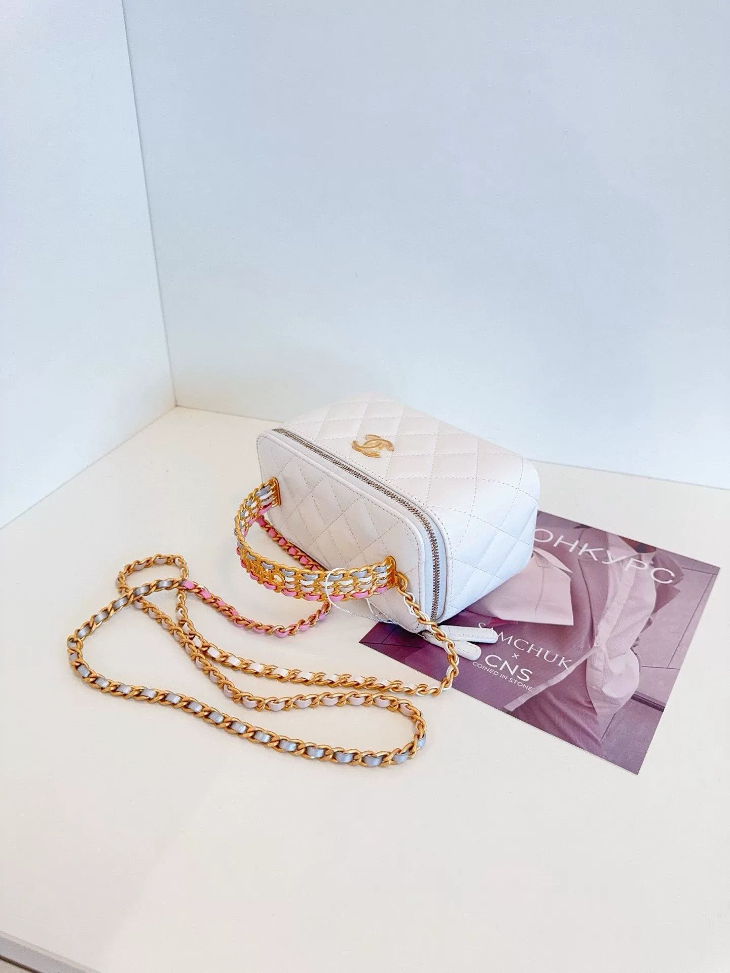Chanel Pre-loved Bag Very good condition Size ONE SIZE - 5 Thumbnail