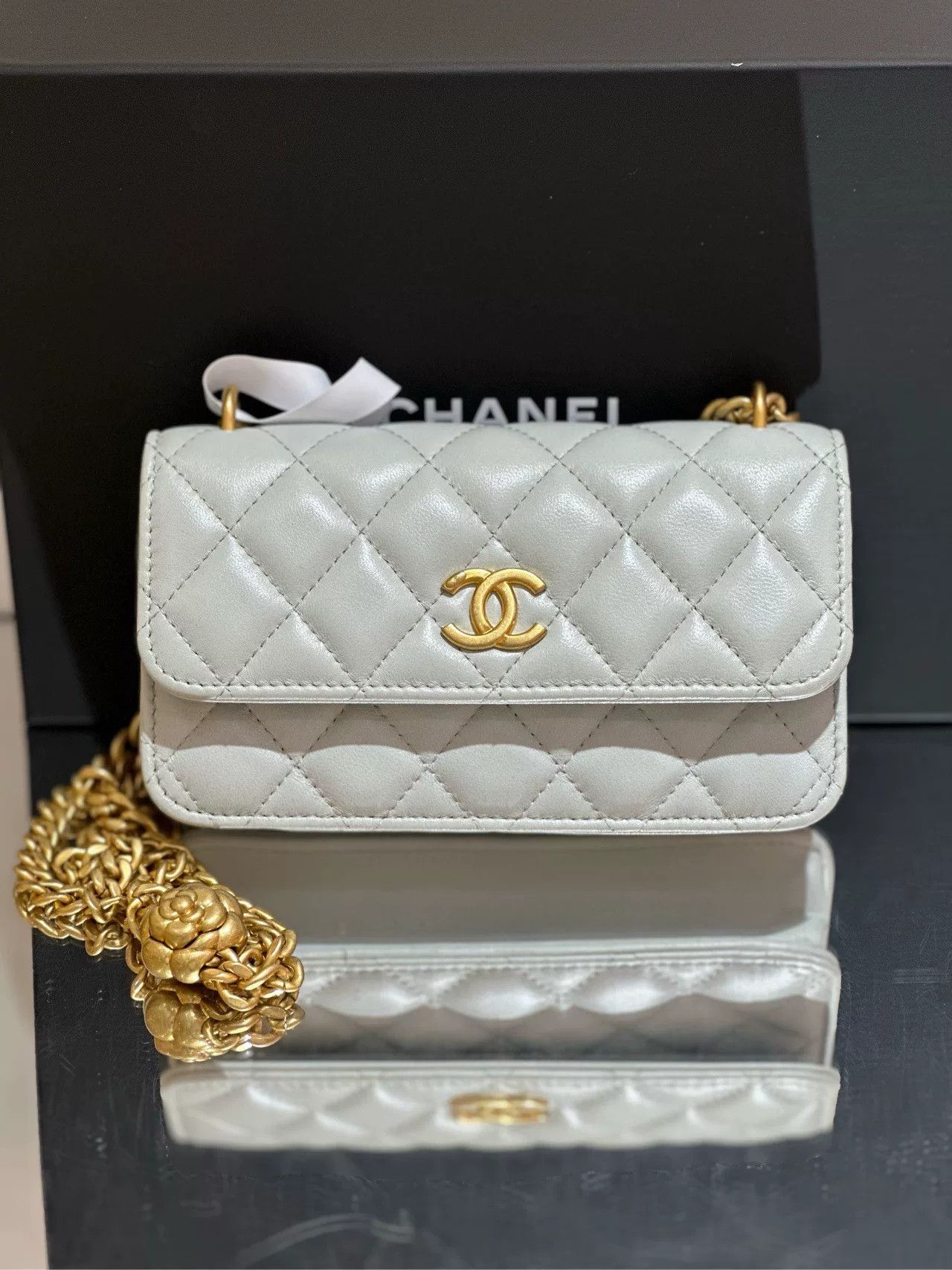Chanel Pre-loved Bag Very good condition Size ONE SIZE - 3 Thumbnail