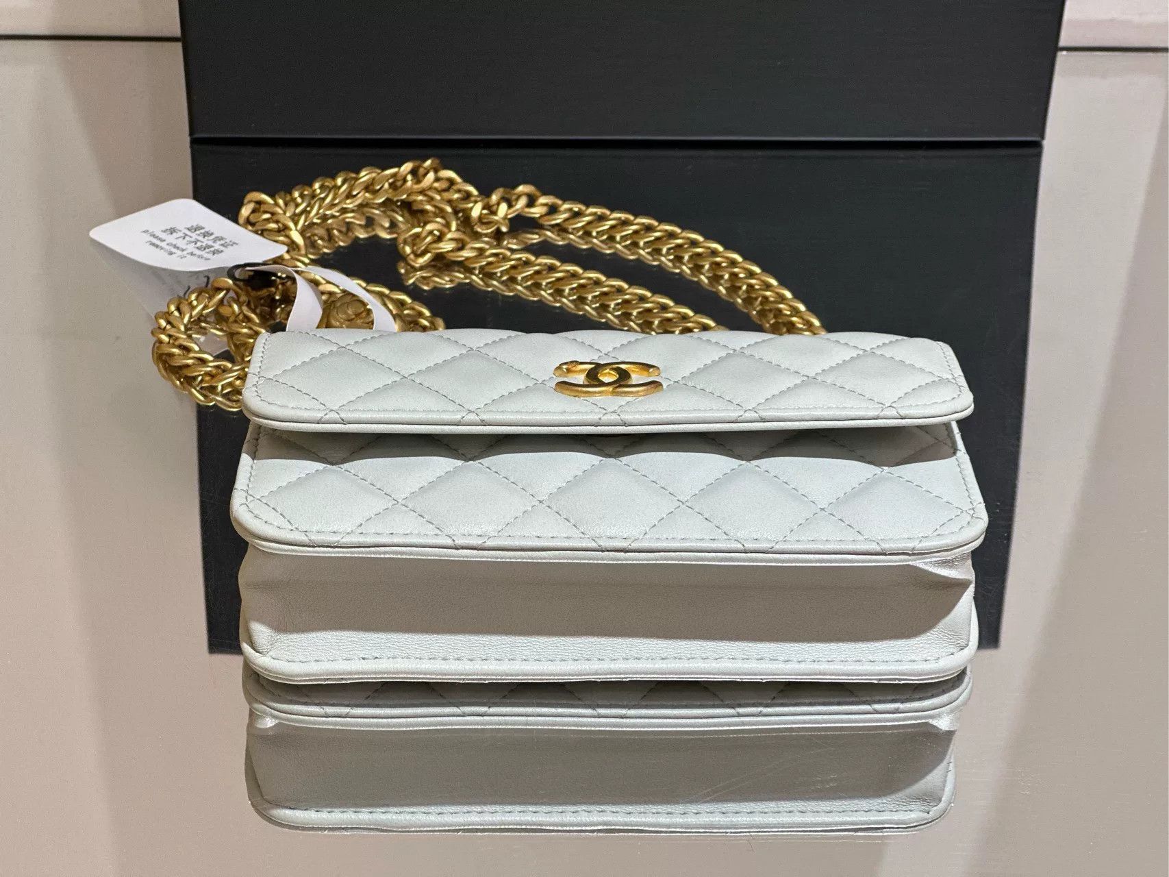 Chanel Pre-loved Bag Very good condition Size ONE SIZE - 5 Thumbnail