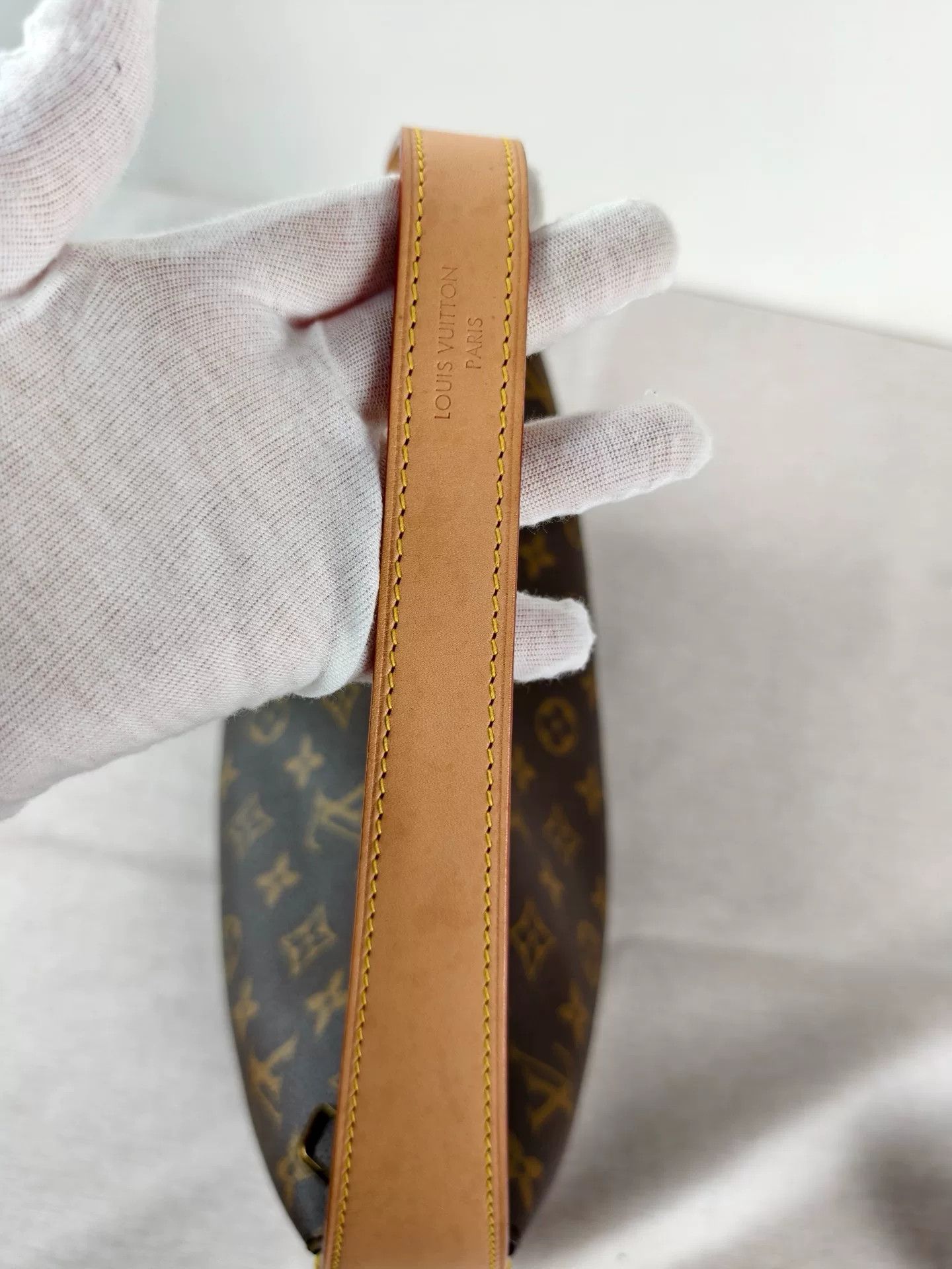 Louis Vuitton Pre-loved Bag Very good condition Size ONE SIZE - 8 Thumbnail
