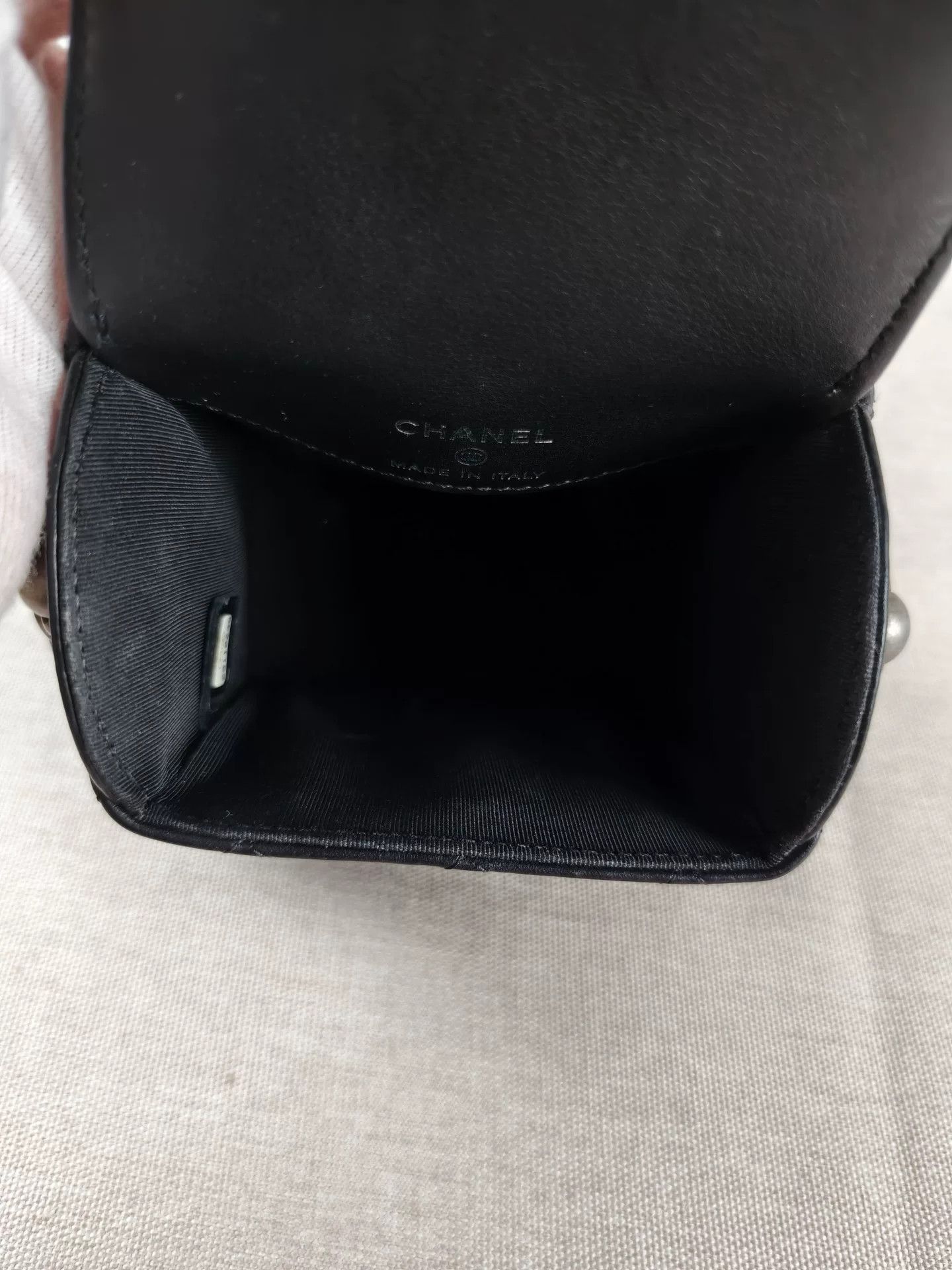 Chanel Pre-loved Bag Very good condition Size ONE SIZE - 8 Thumbnail