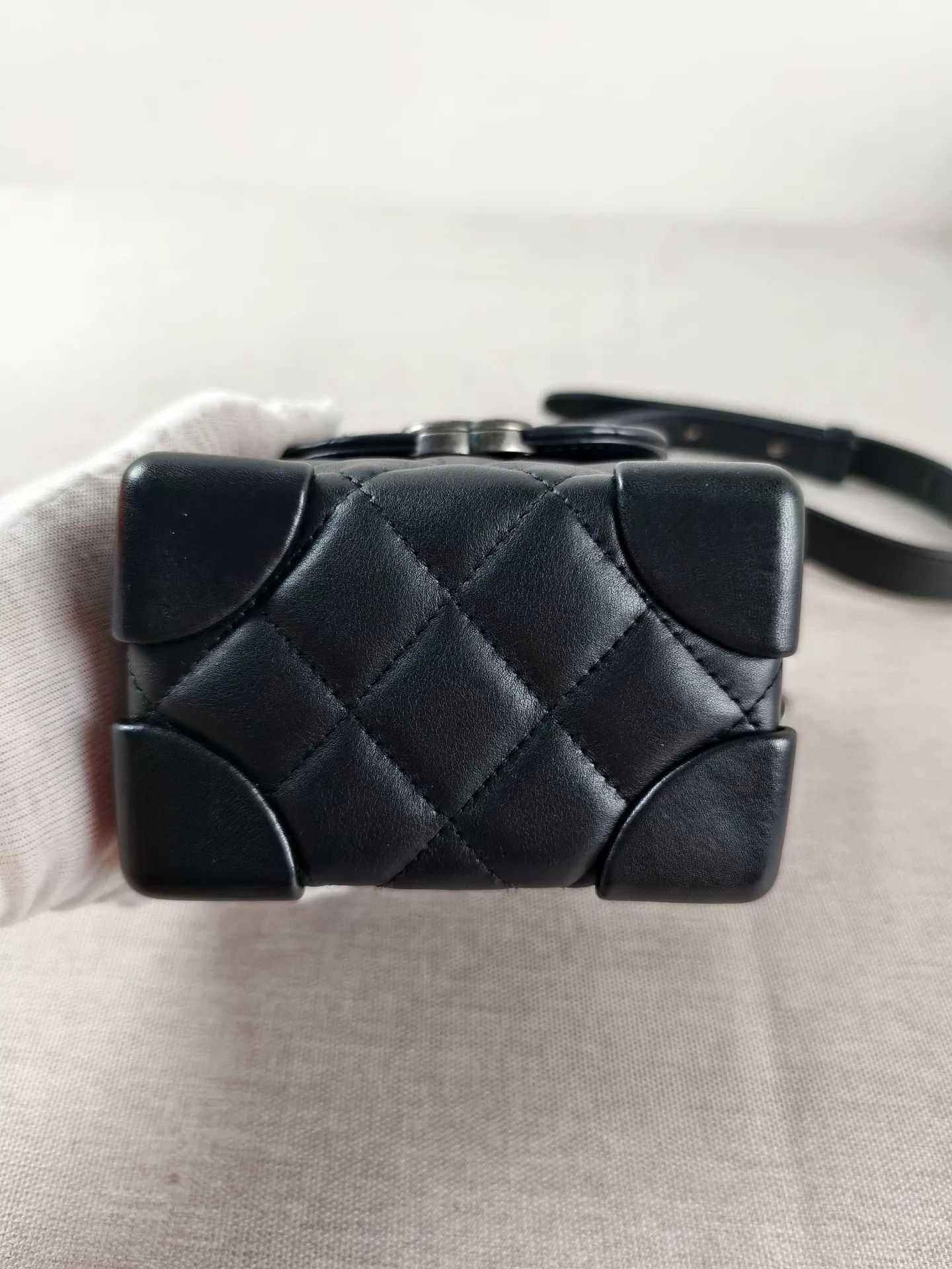 Chanel Pre-loved Bag Very good condition Size ONE SIZE - 2 Thumbnail