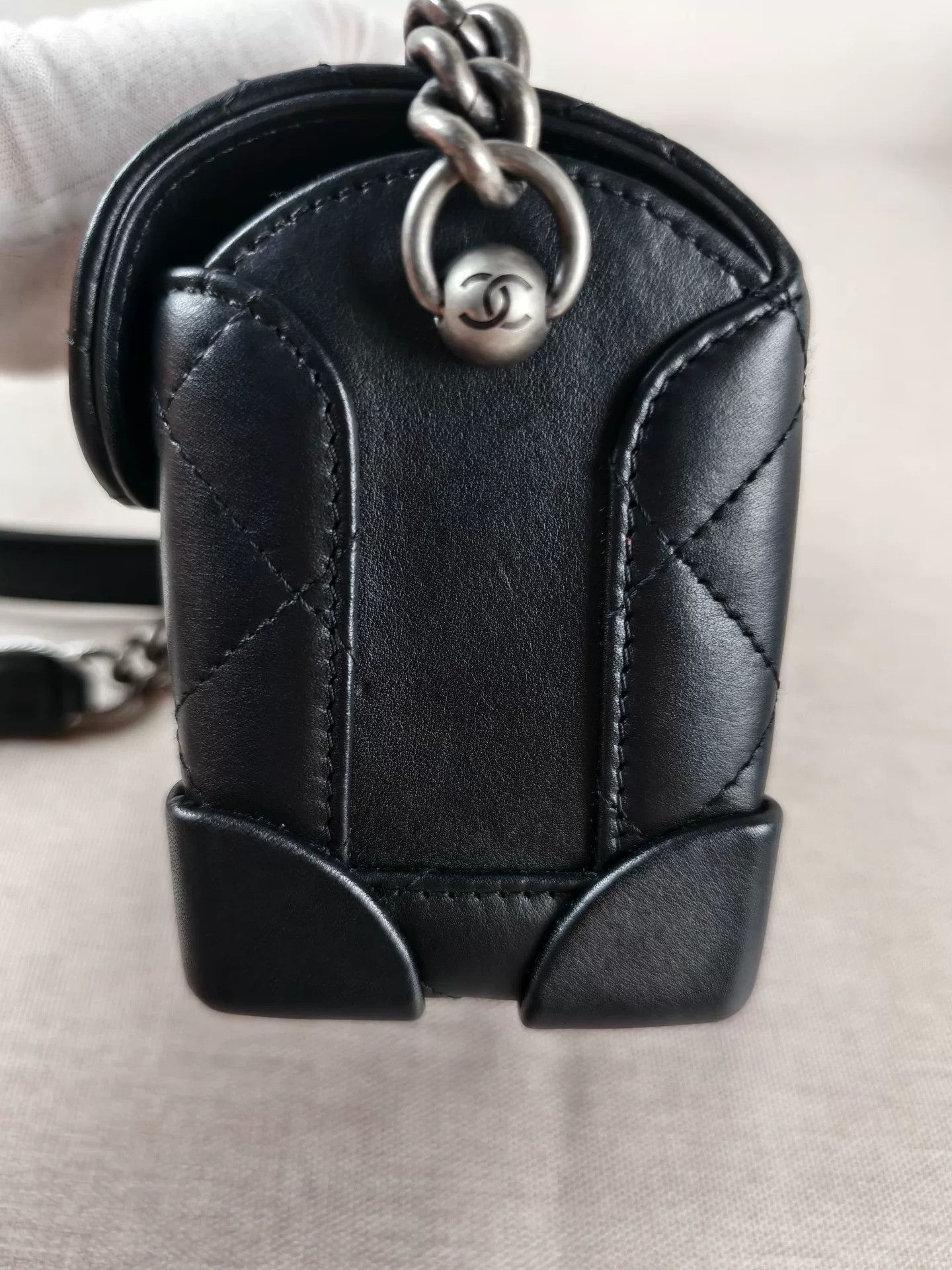 Chanel Pre-loved Bag Very good condition Size ONE SIZE - 4 Thumbnail