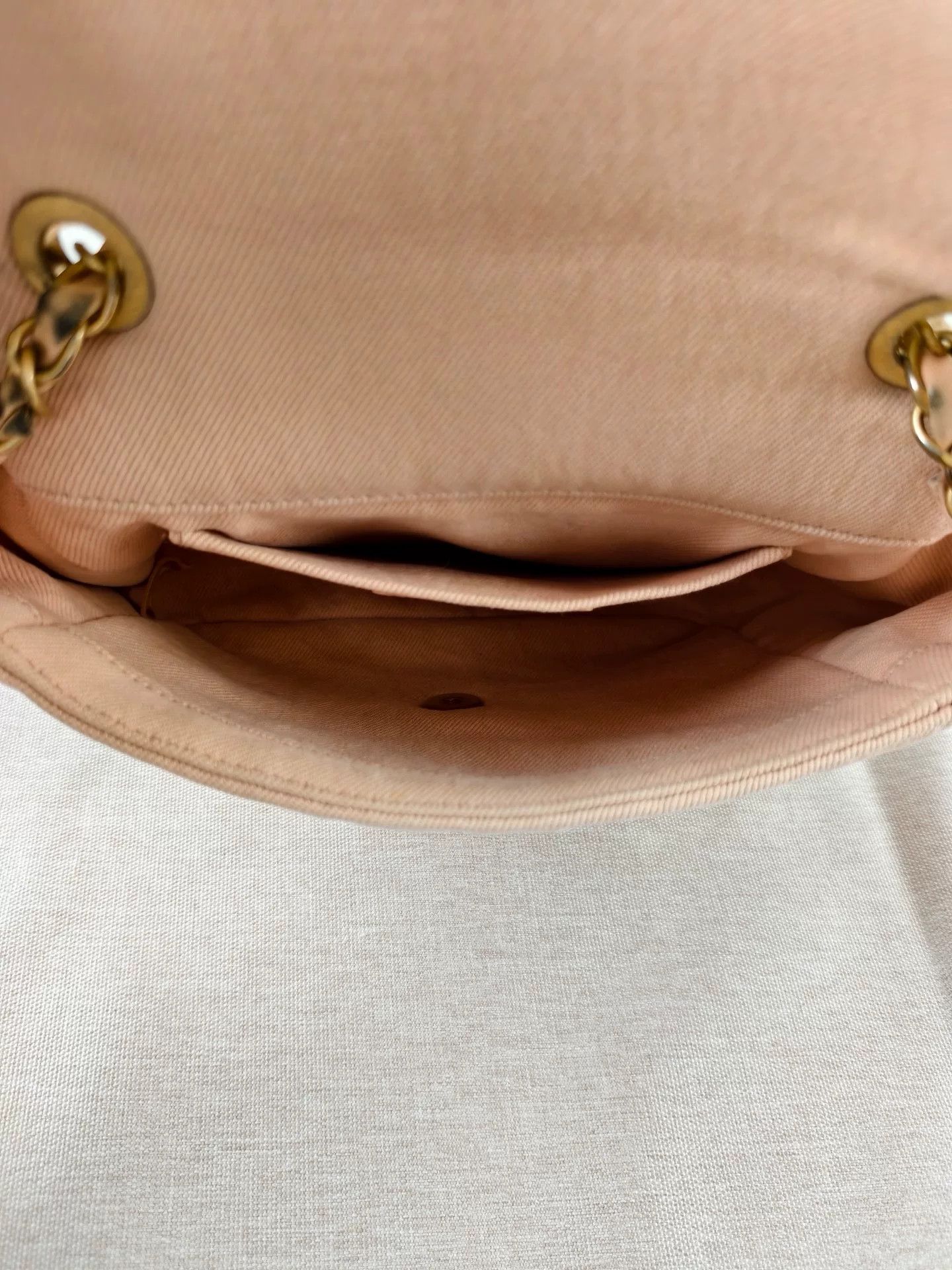 Chanel Pre-loved Bag Very good condition Size ONE SIZE - 8 Thumbnail