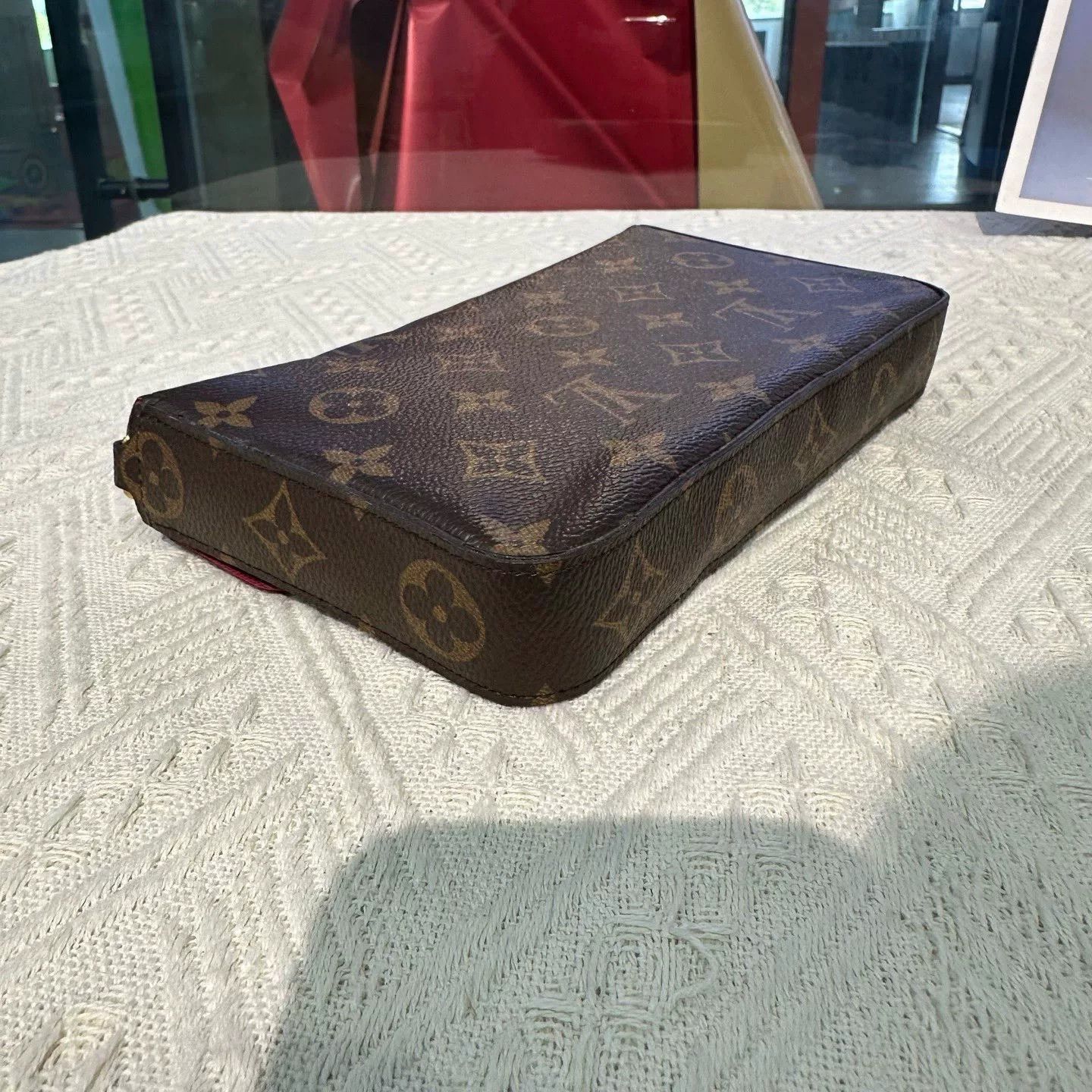 Louis Vuitton Pre-loved Bag Very good condition Size ONE SIZE - 5 Thumbnail