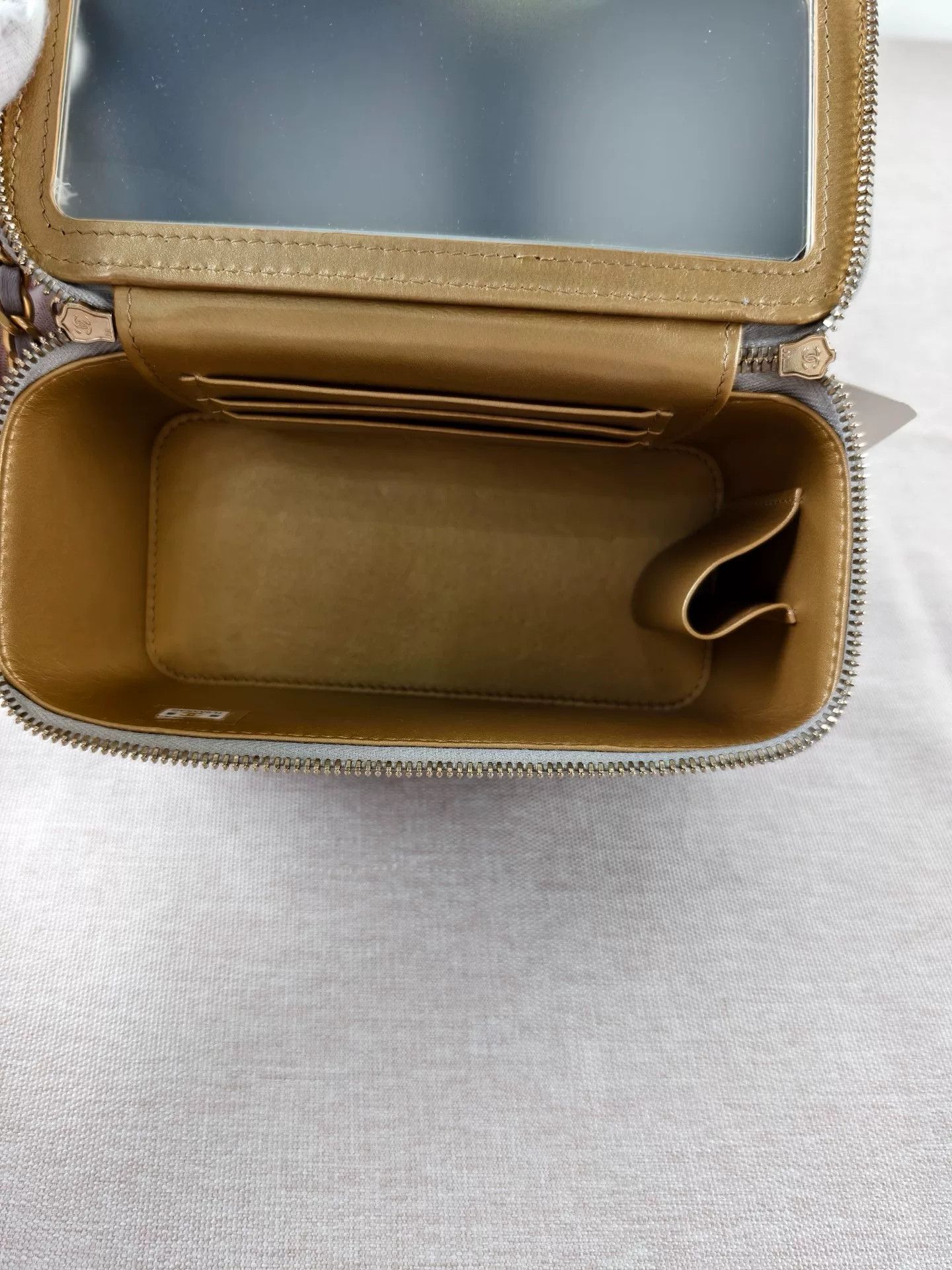 Chanel Pre-loved Bag Very good condition Size ONE SIZE - 2 Thumbnail