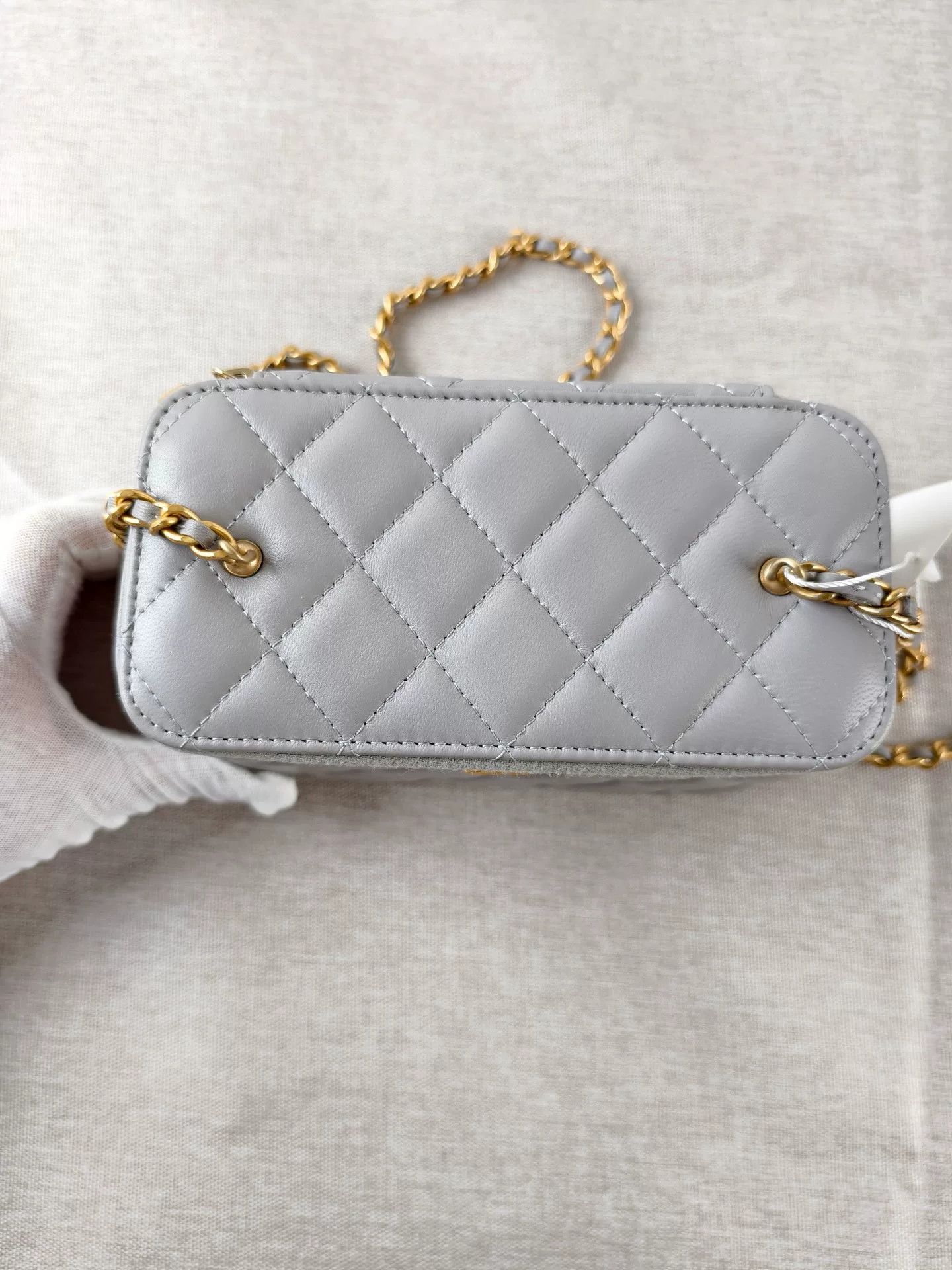 Chanel Pre-loved Bag Very good condition Size ONE SIZE - 6 Thumbnail