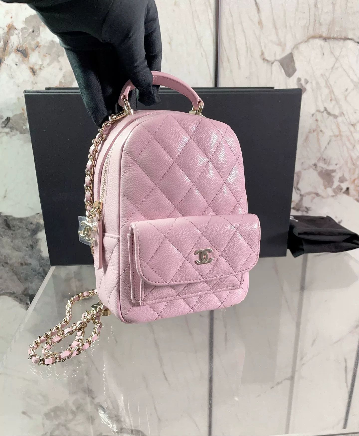 Chanel Pre-loved Bag Very good condition Size ONE SIZE - 6 Thumbnail