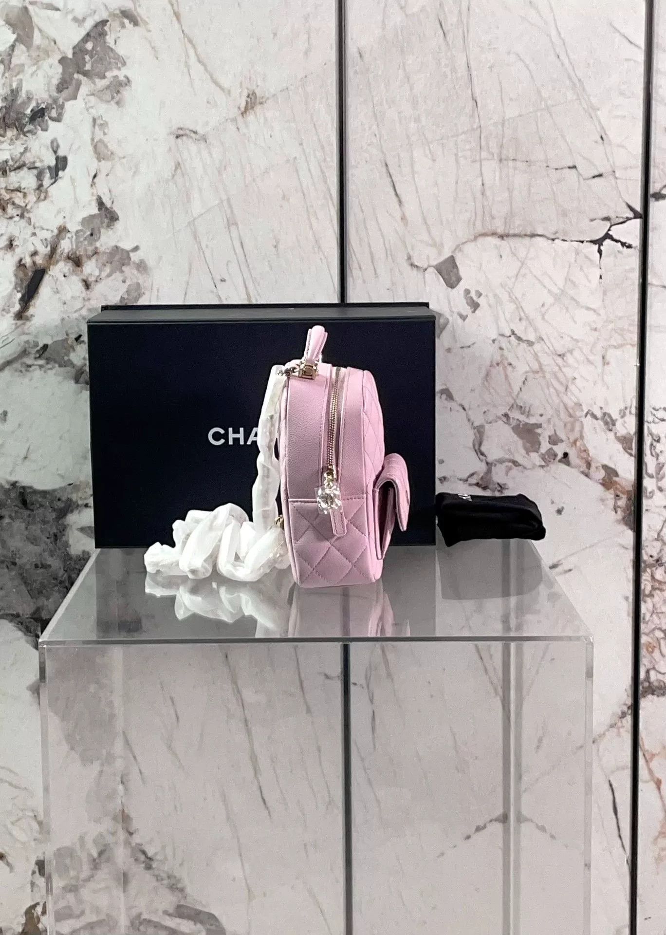 Chanel Pre-loved Bag Very good condition Size ONE SIZE - 3 Thumbnail