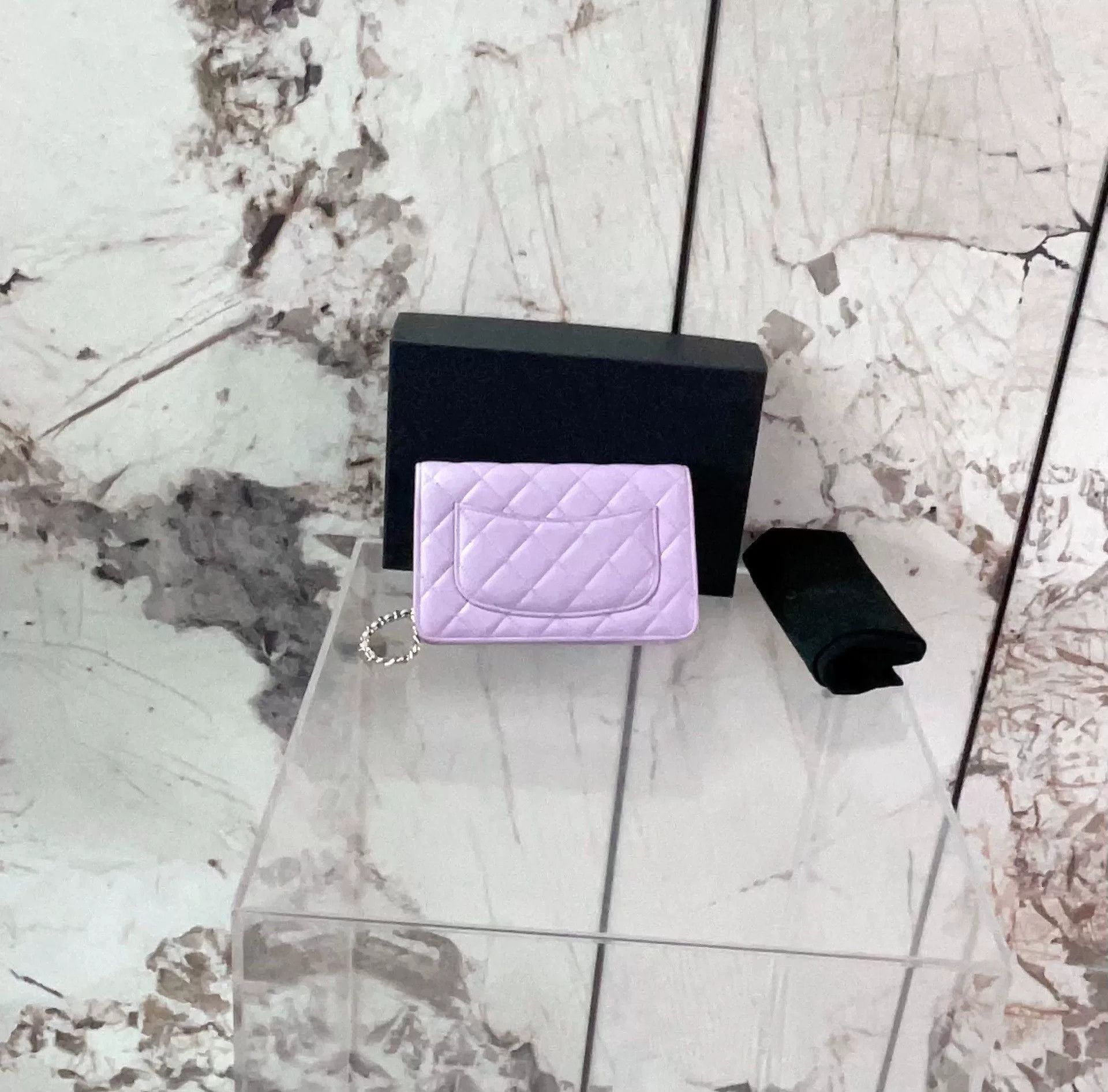 Chanel Pre-loved Bag Very good condition Size ONE SIZE - 2 Thumbnail