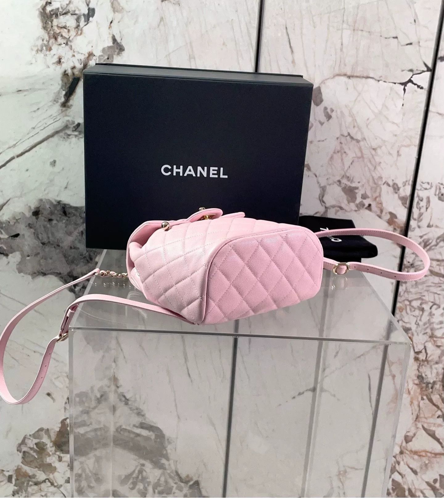 Chanel Pre-loved Bag Very good condition Size ONE SIZE - 5 Thumbnail