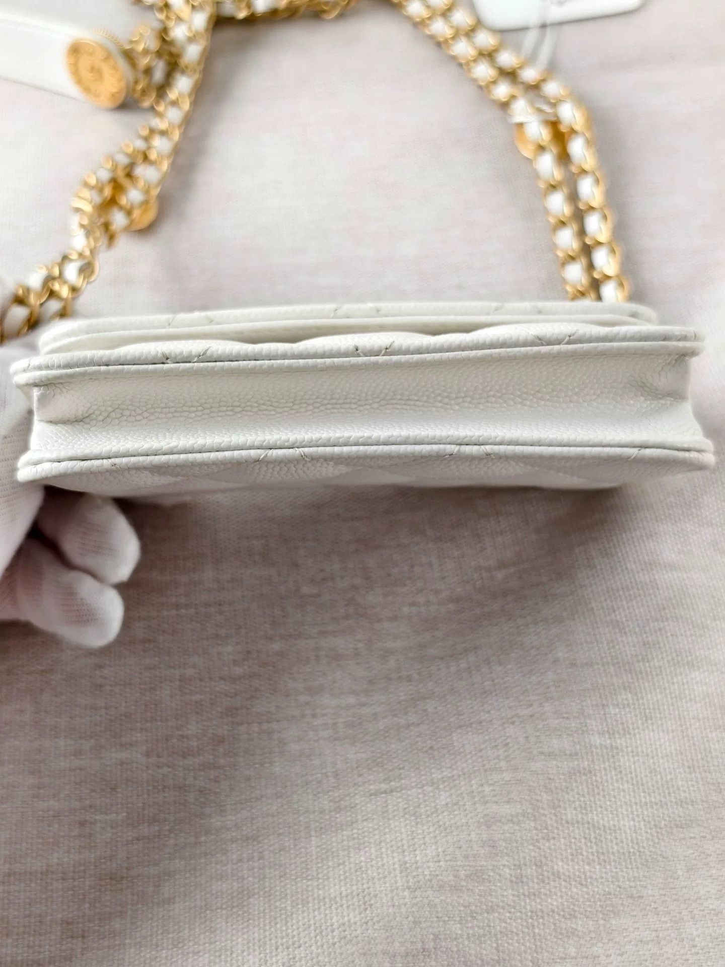 Chanel Pre-loved Bag Very good condition Size ONE SIZE - 3 Thumbnail